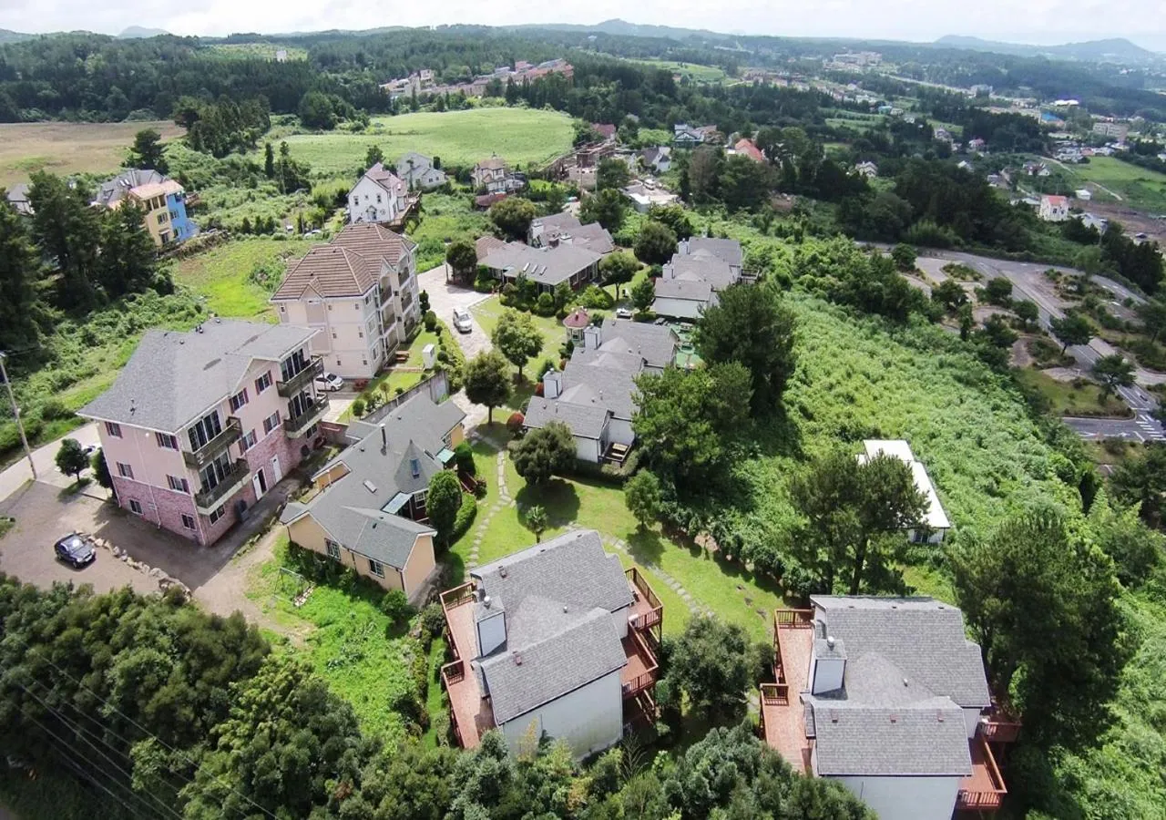 Bird's-eye View in Uts Golf Village
