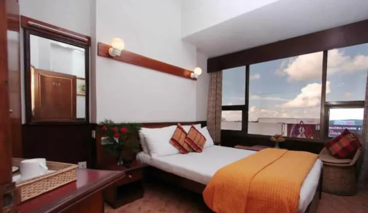 Photo of the whole room in Hotel Centre Point