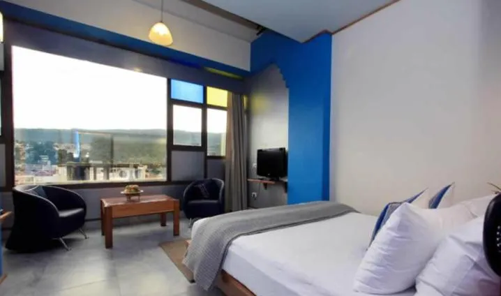 Photo of the whole room in Hotel Centre Point