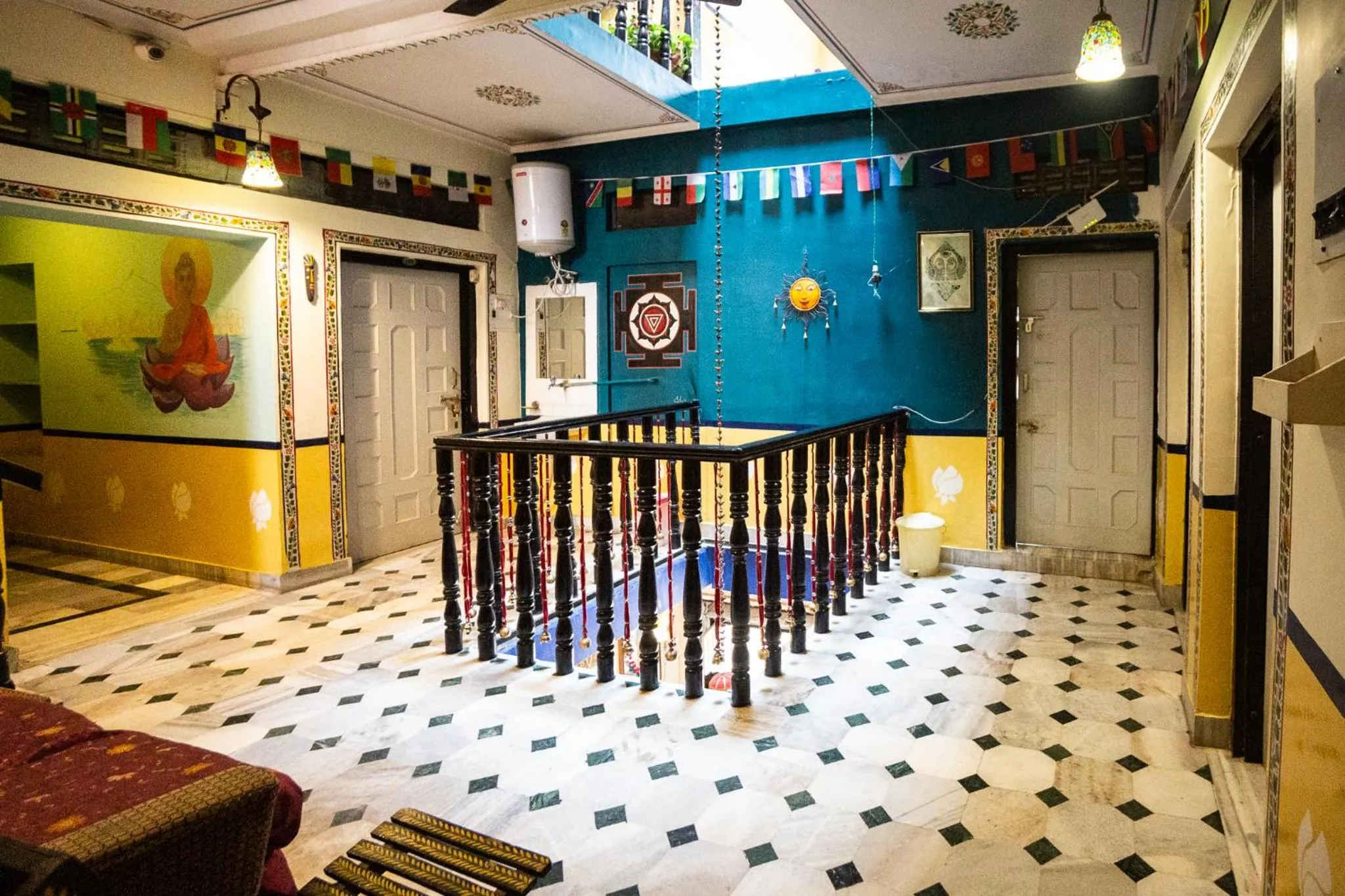 Inner courtyard view in Hotel Everest
