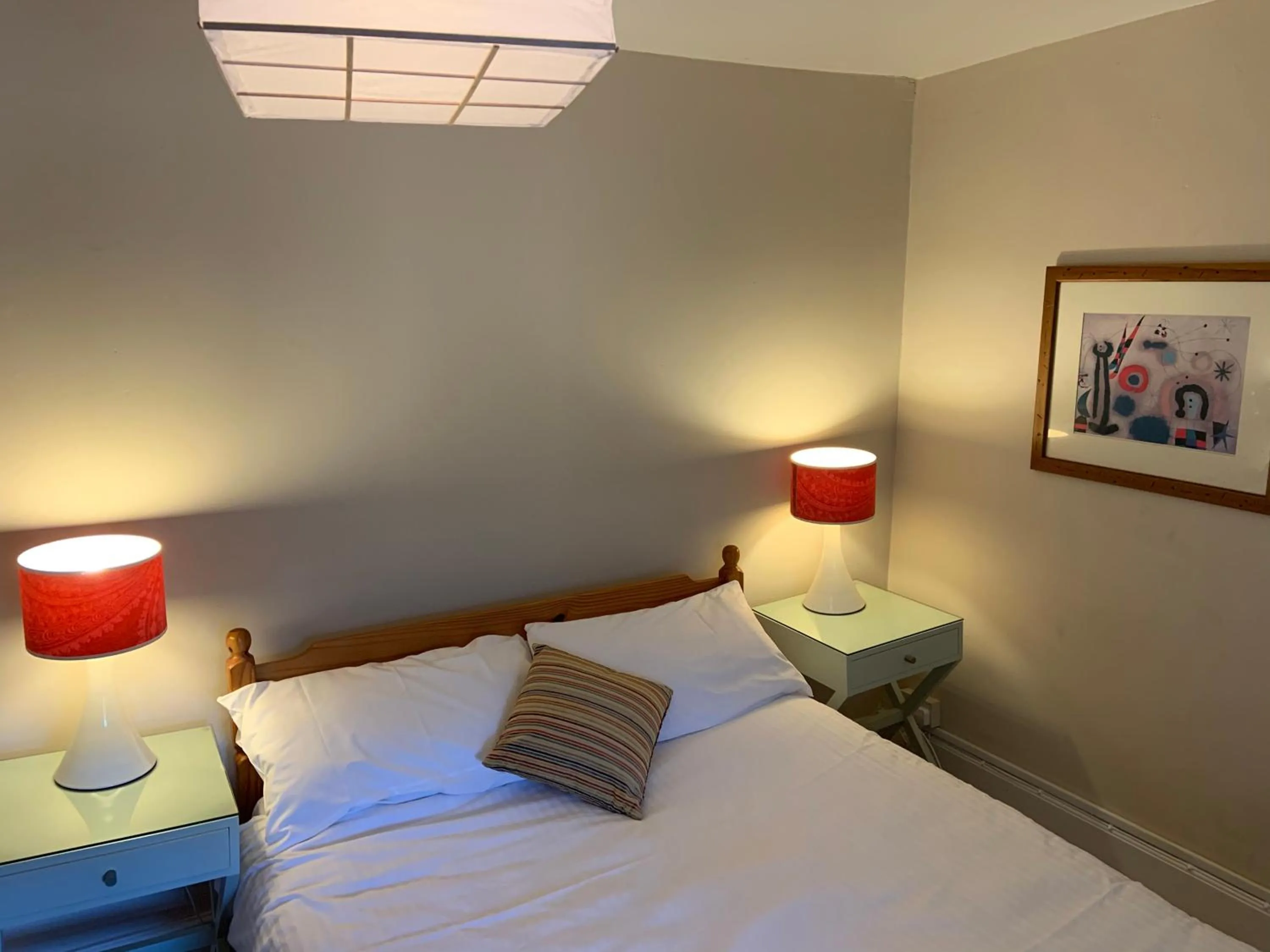 Bedroom, Bed in The Halfway House Pub and Kitchen