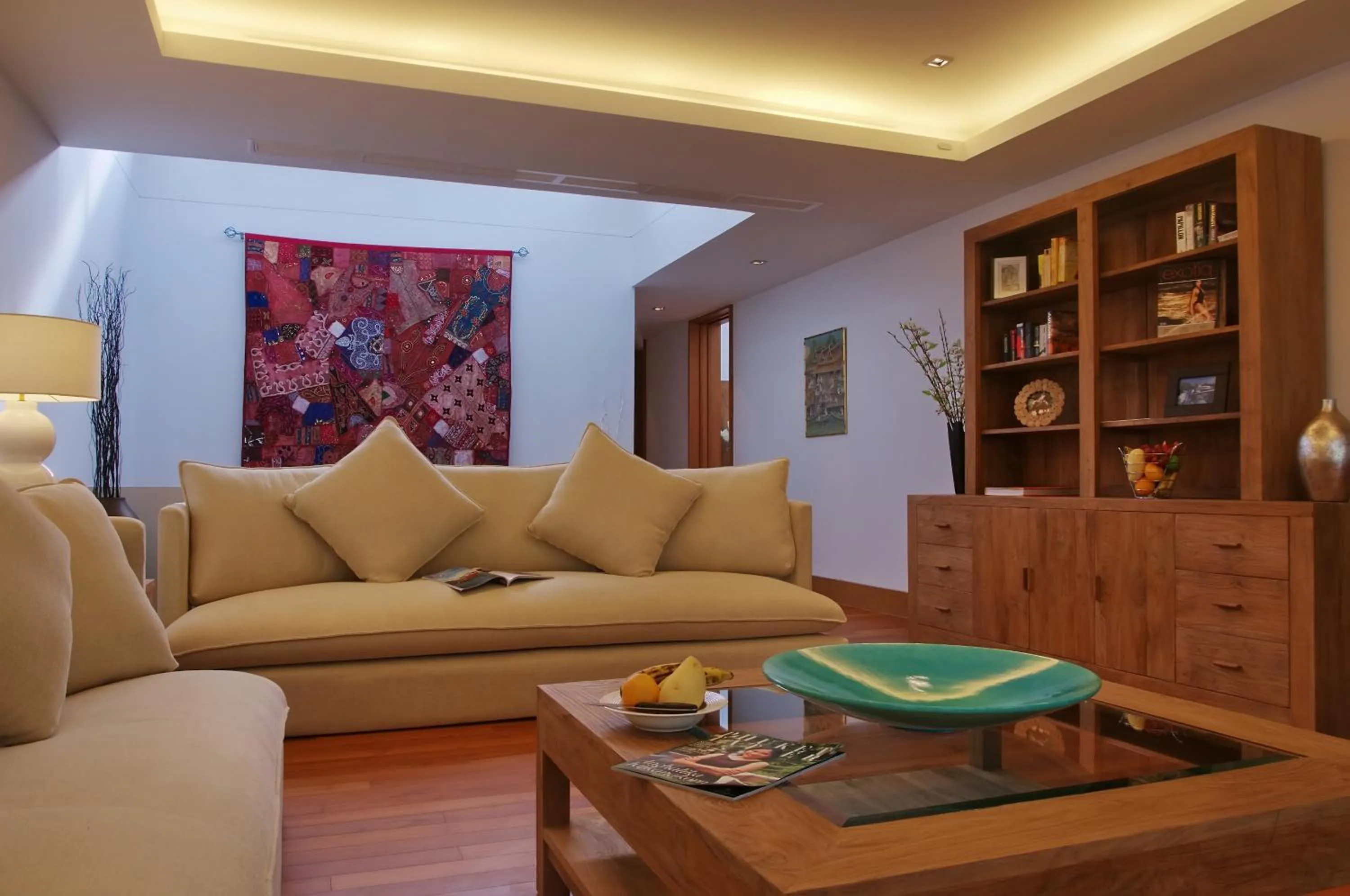 Living room in Pearl of Naithon