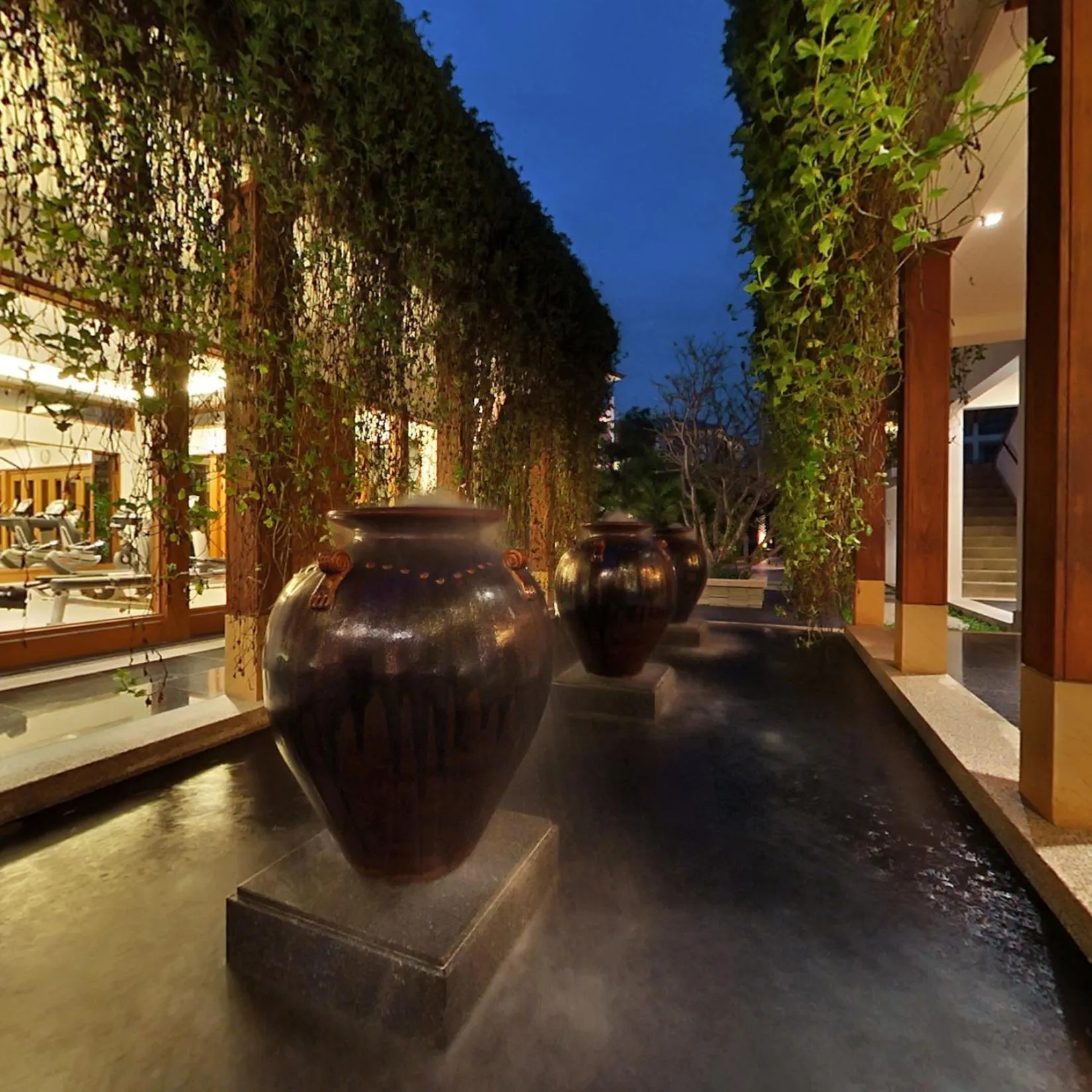 Night in Pearl of Naithon