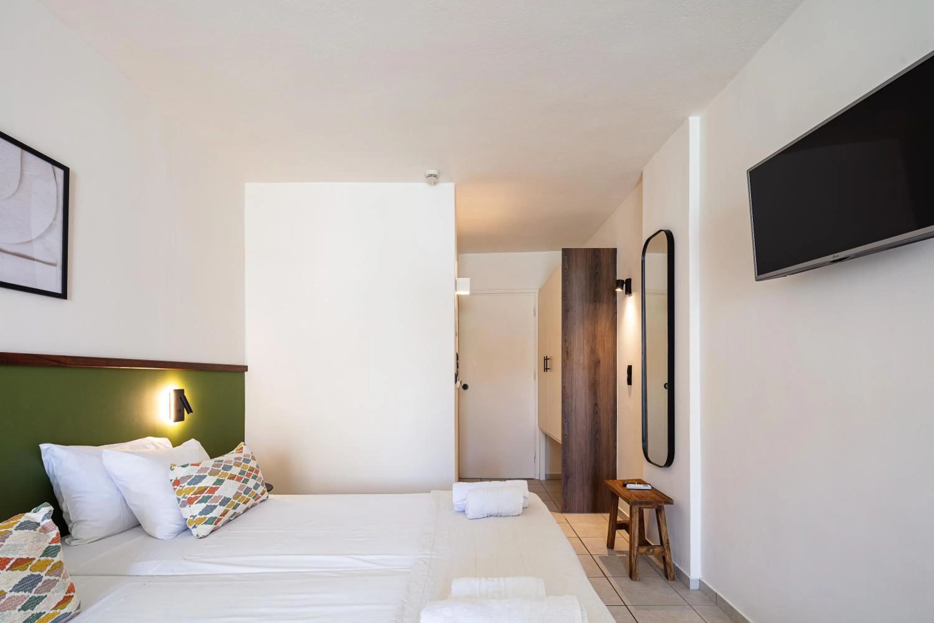 TV and multimedia, Bed in Aristea Hotel