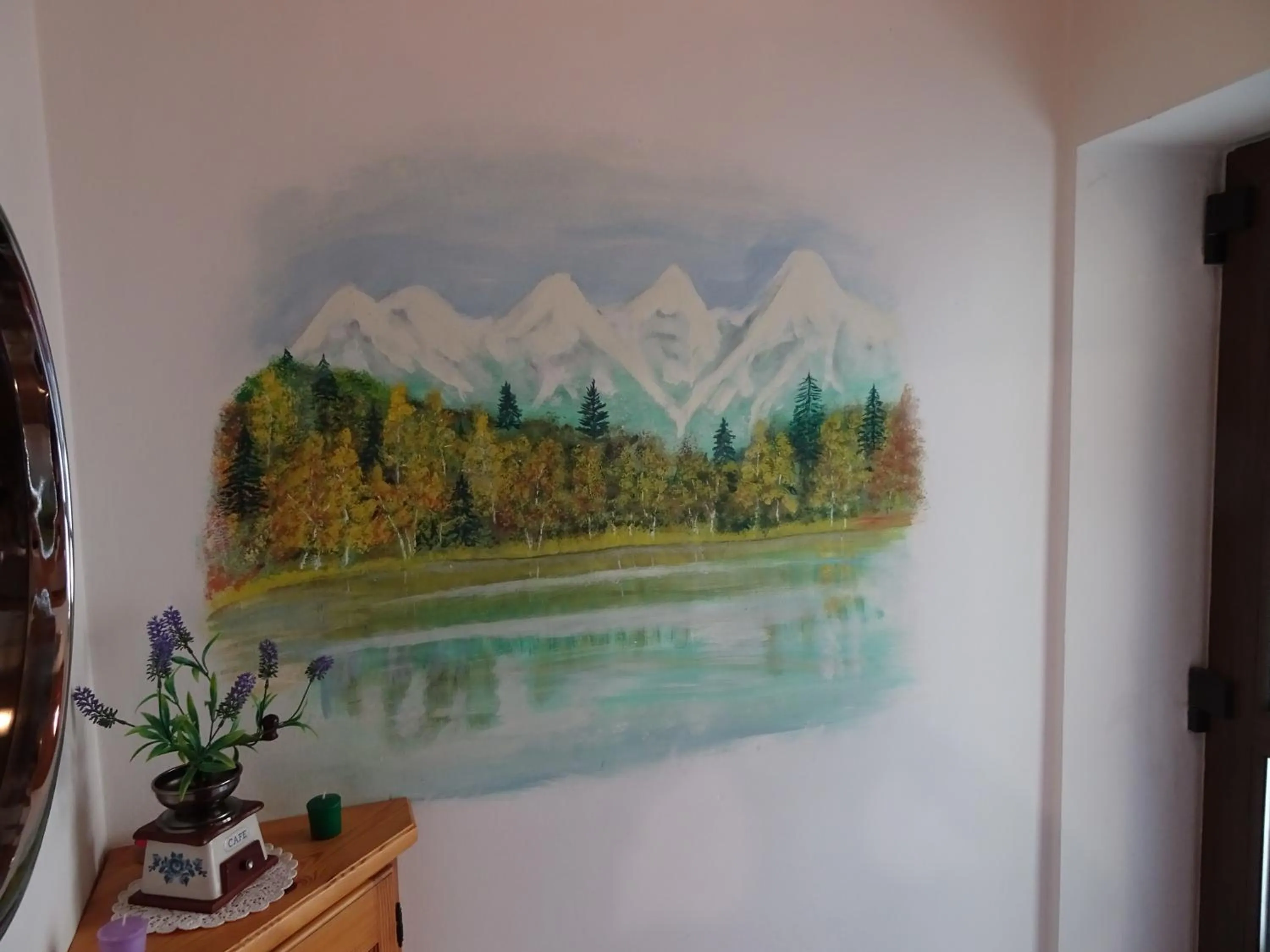 Decorative detail in B&B San Valentino