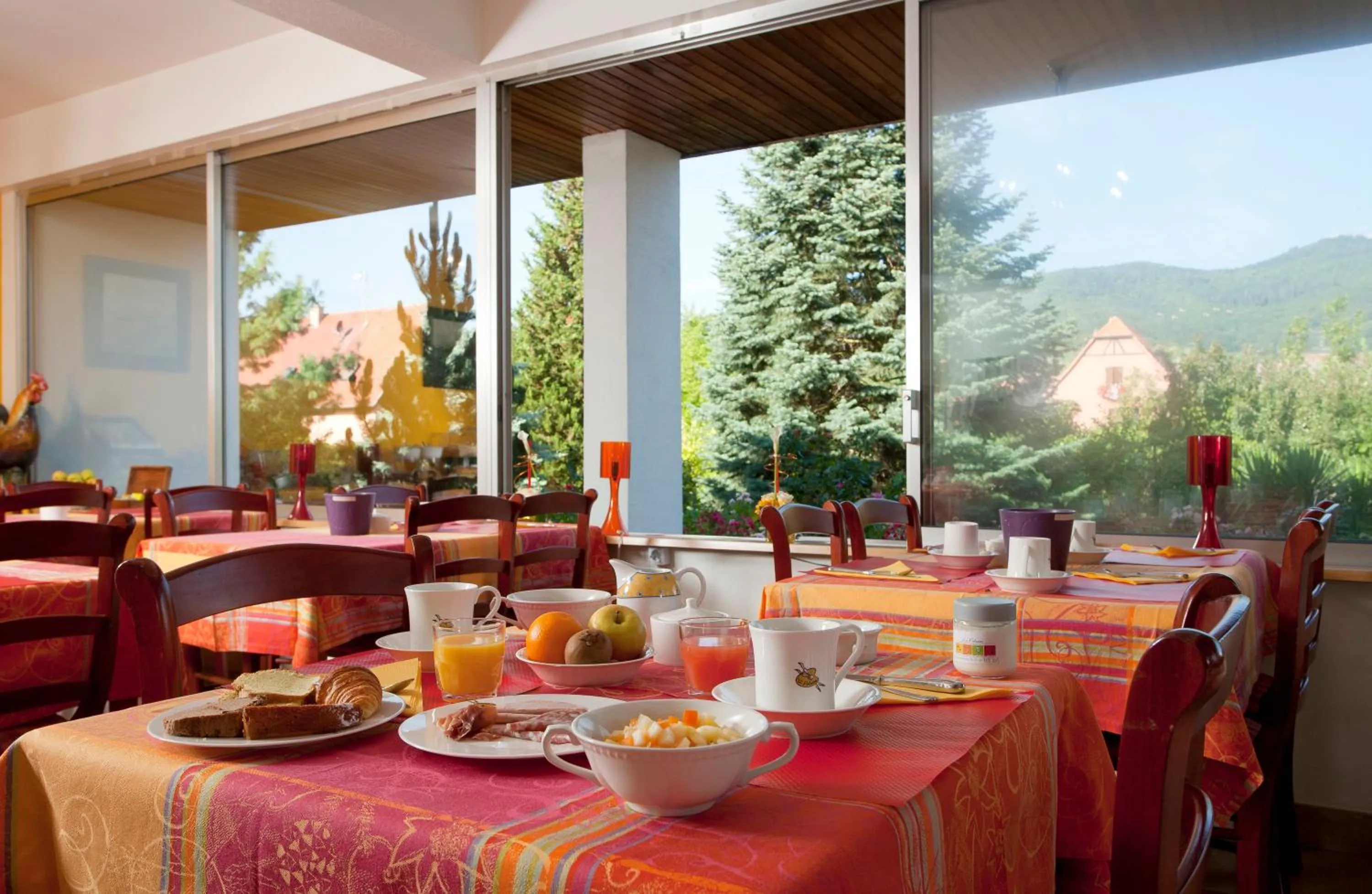 Restaurant/places to eat in Hôtel Restaurant Logis La Palette