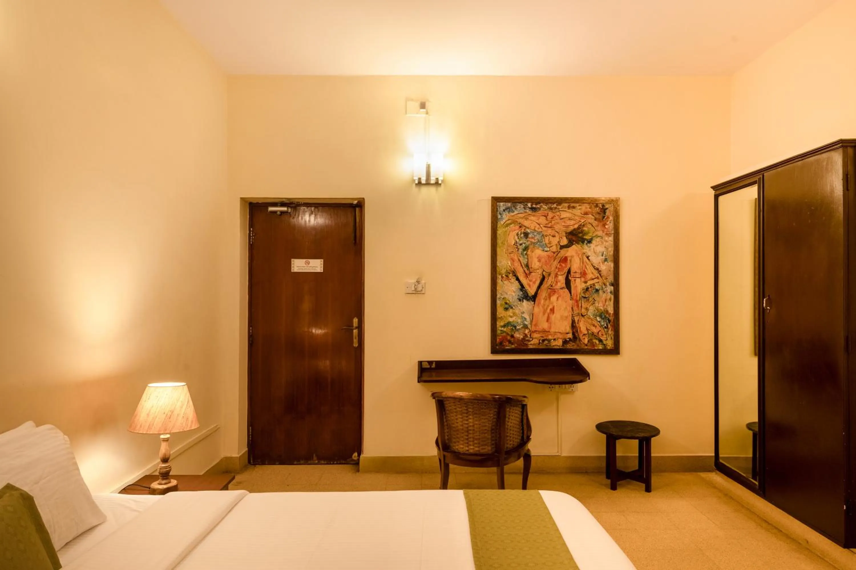 Bed in Hanu Reddy Residences Wallace Garden