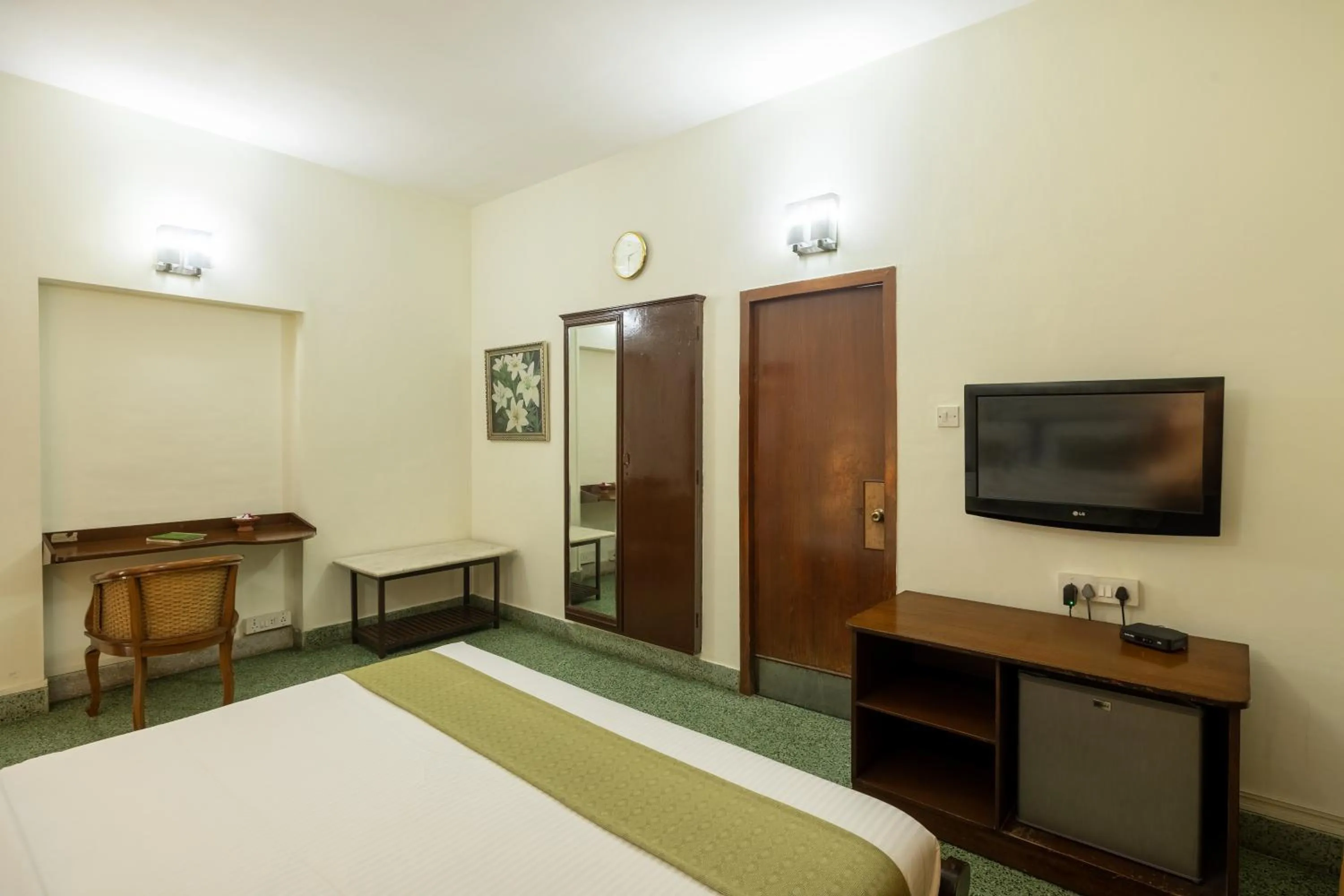 Bed in Hanu Reddy Residences Wallace Garden