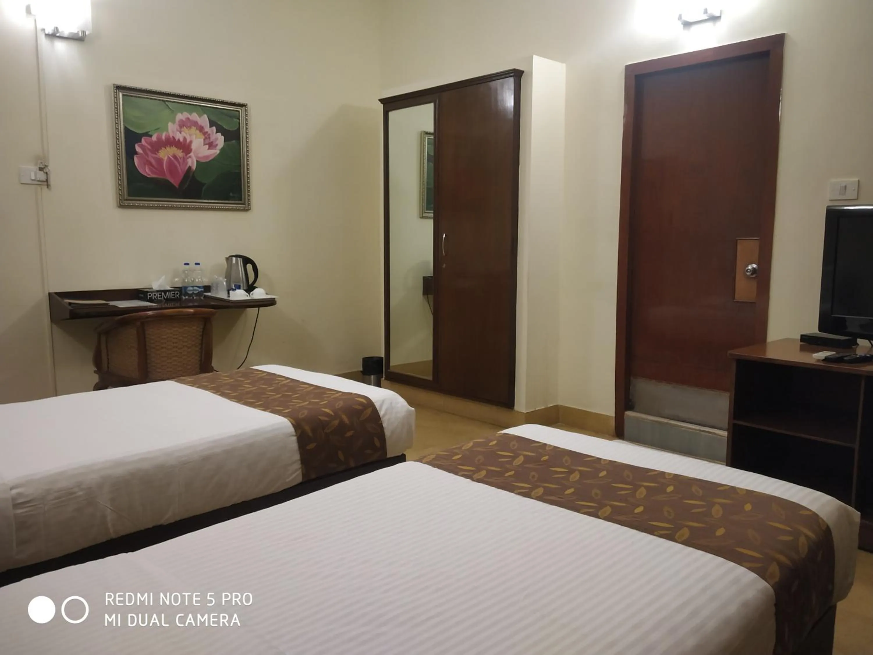 Bed in Hanu Reddy Residences Wallace Garden