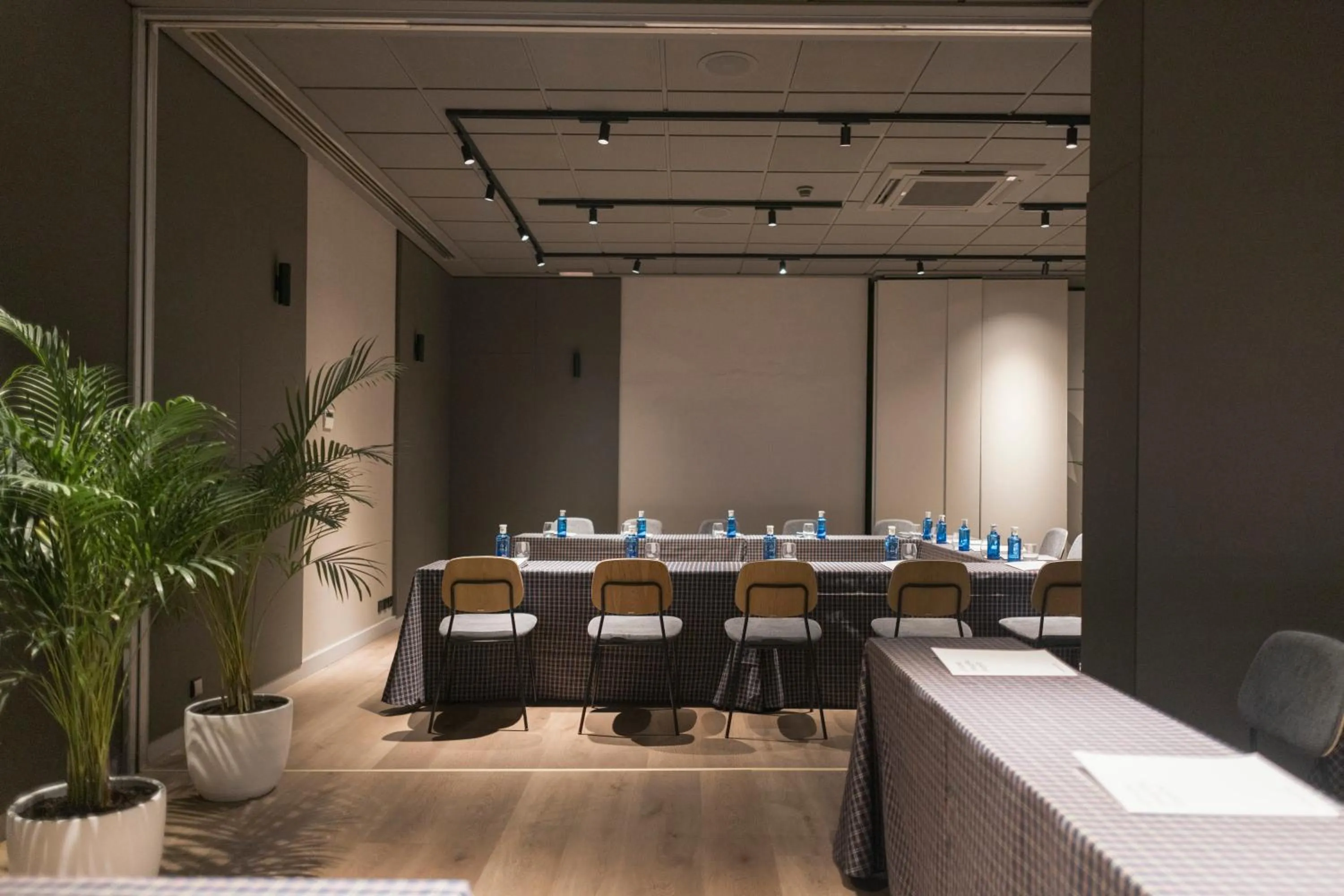 Meeting/conference room in Hotel Malcom and Barret