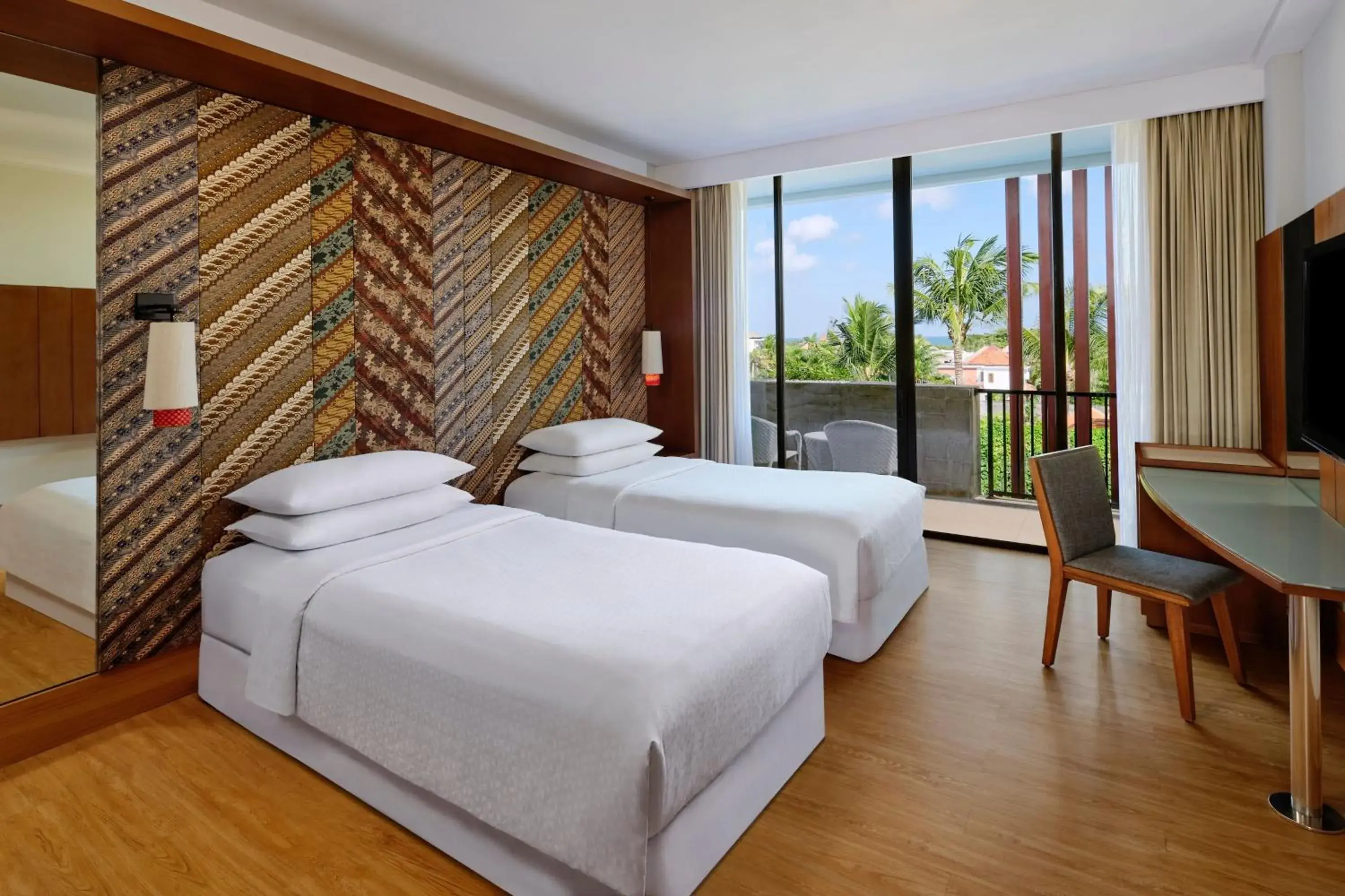 Deluxe Twin Room with Pool View in Four Points by Sheraton Bali, Seminyak Deluxe Twin Room with Pool View in Four Points by Sheraton Bali, Seminyak