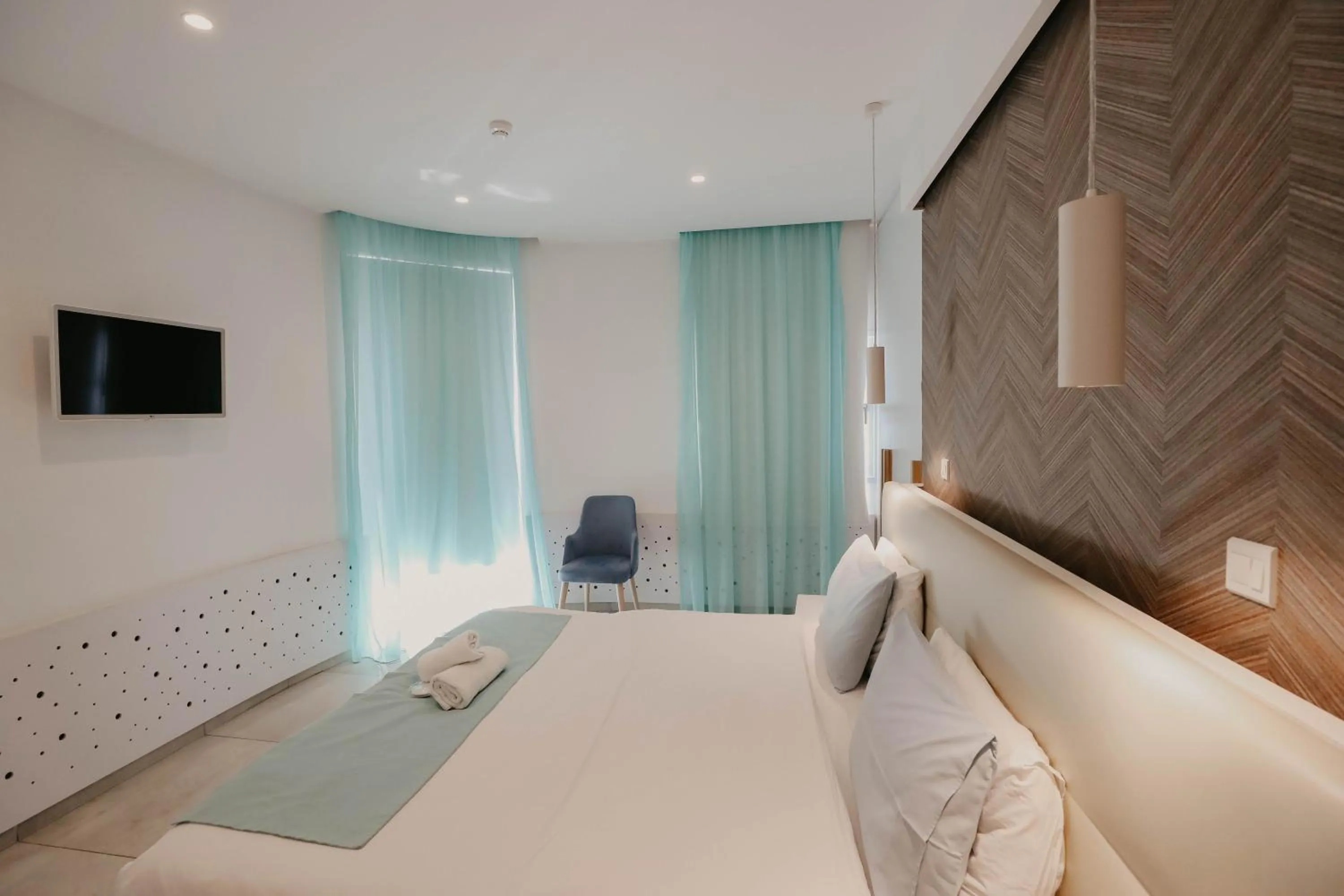 TV and multimedia, Bed in Hai Hotel