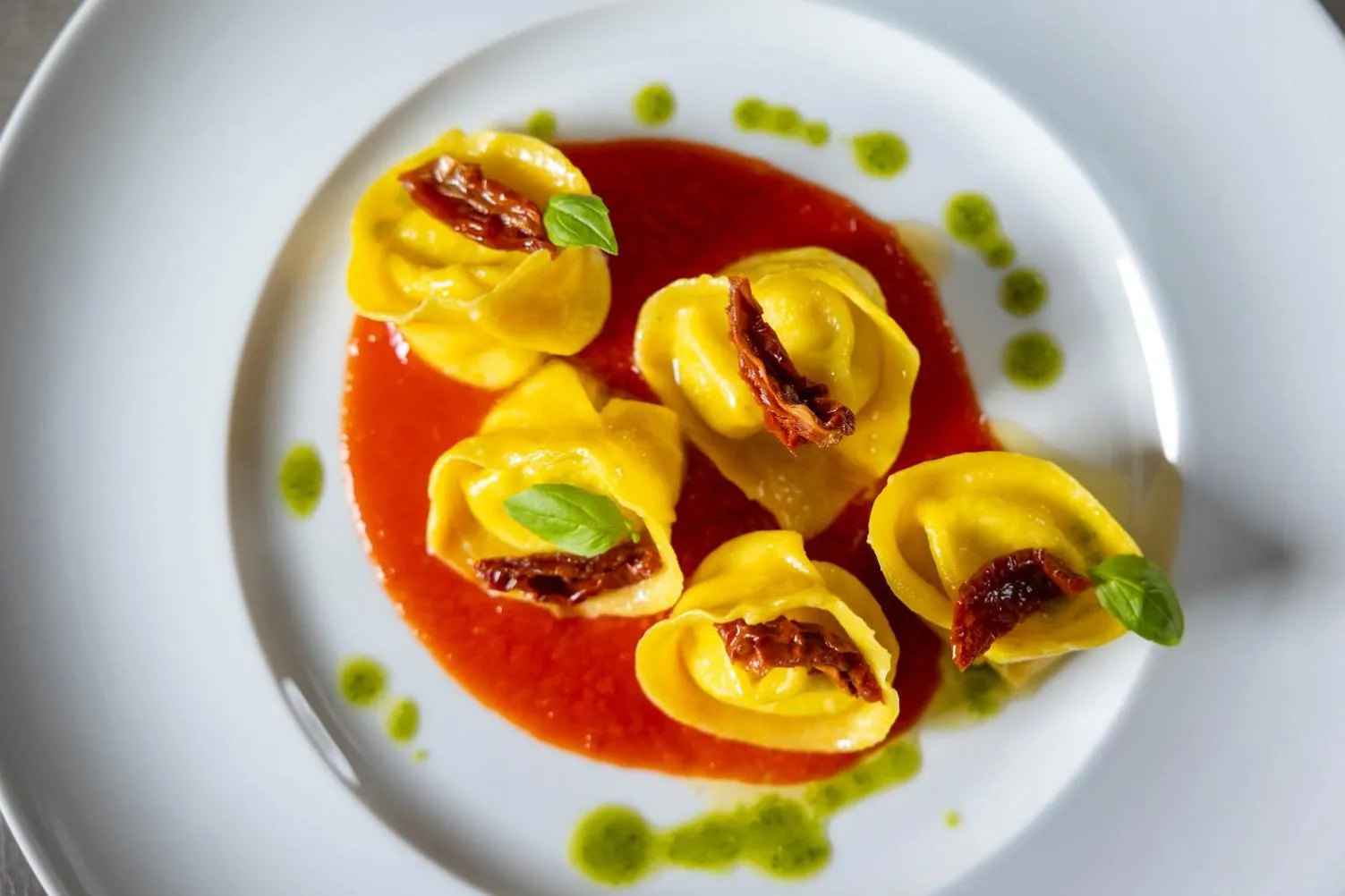 Restaurant/places to eat in Sport Hotel Cristal