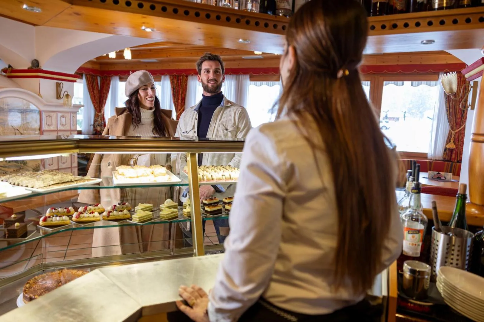 Restaurant/places to eat in Sport Hotel Cristal