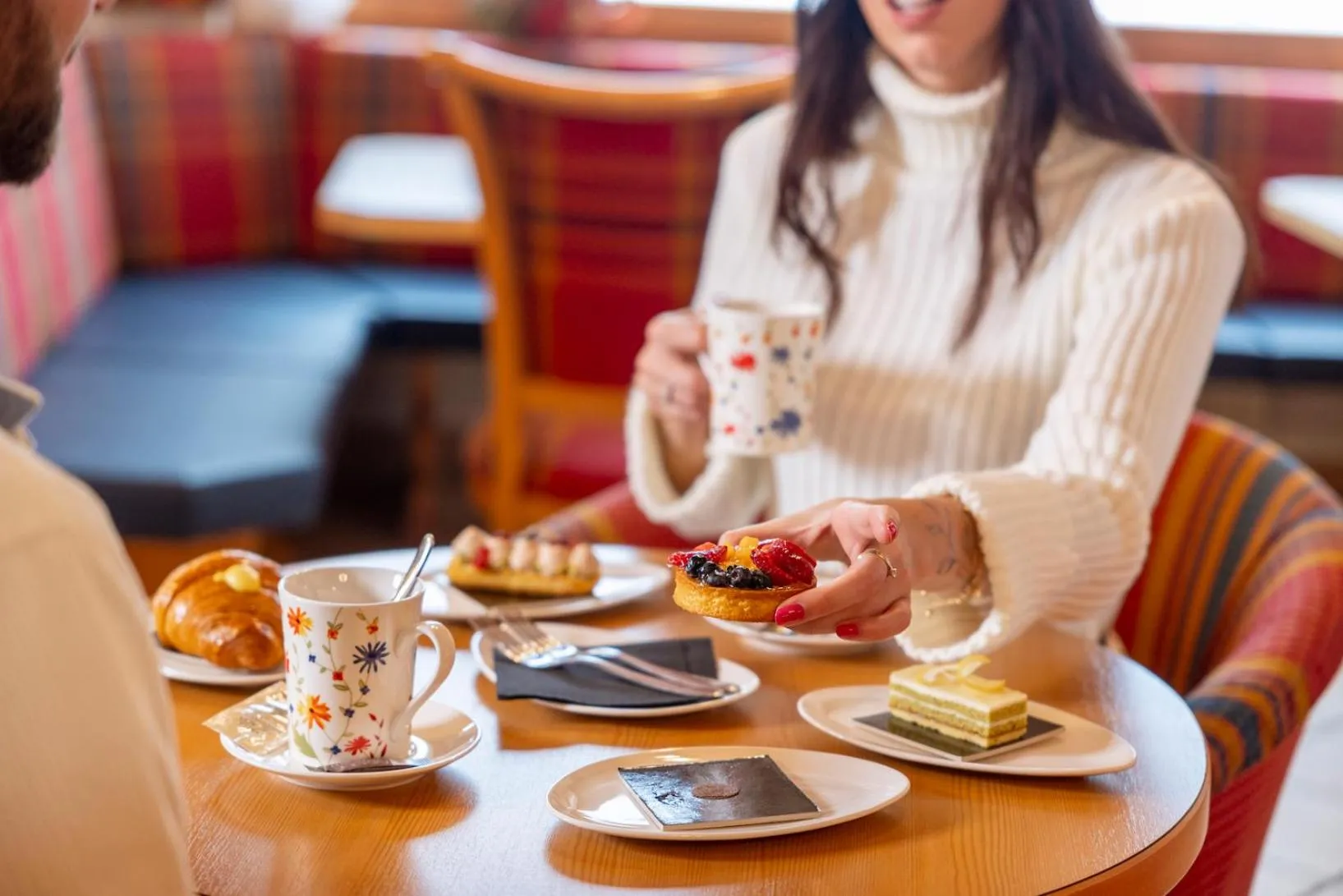 Restaurant/places to eat in Sport Hotel Cristal