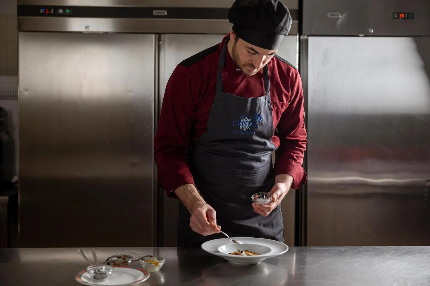 Restaurant/places to eat in Sport Hotel Cristal