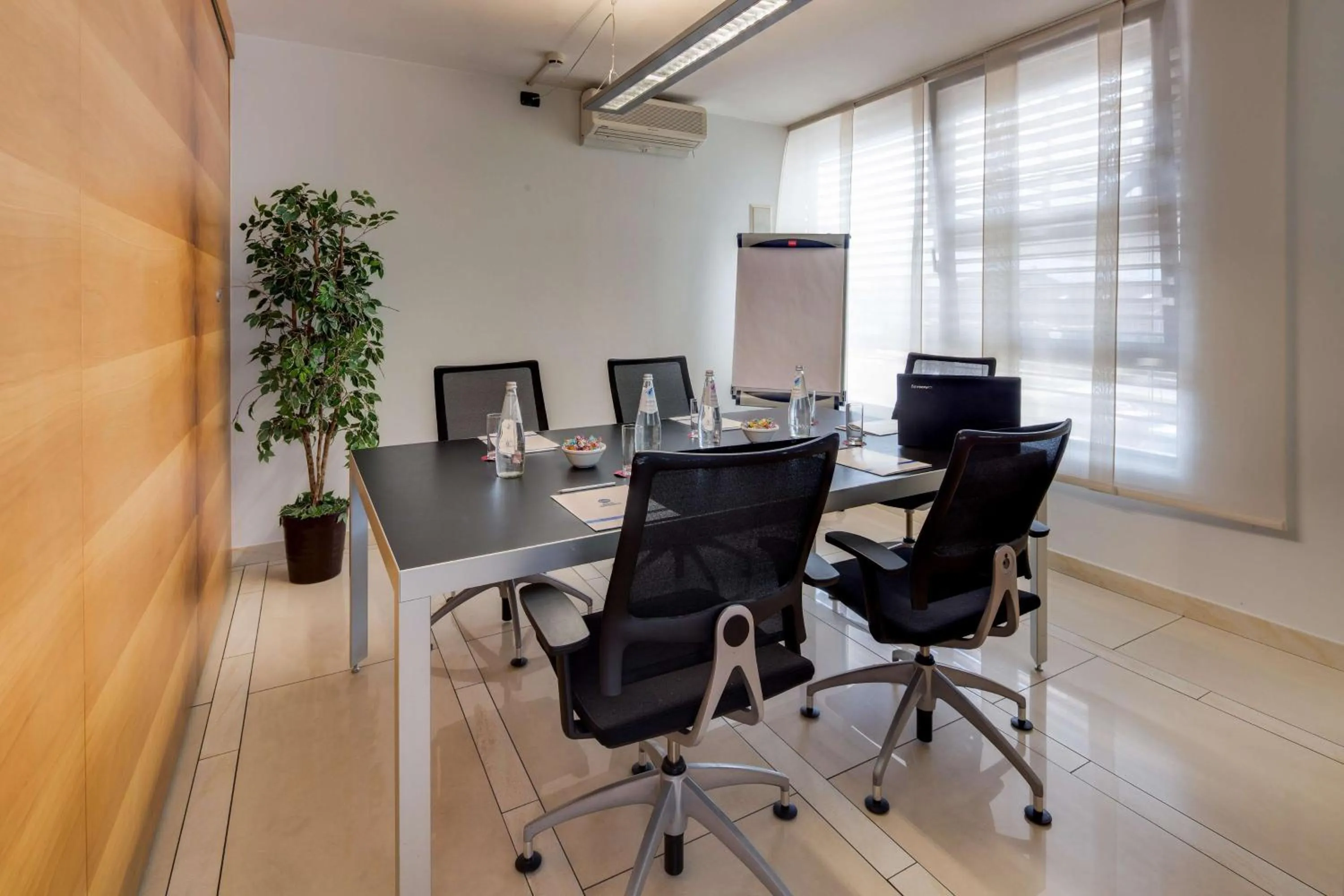 Business facilities in Best Western Hotel Adige