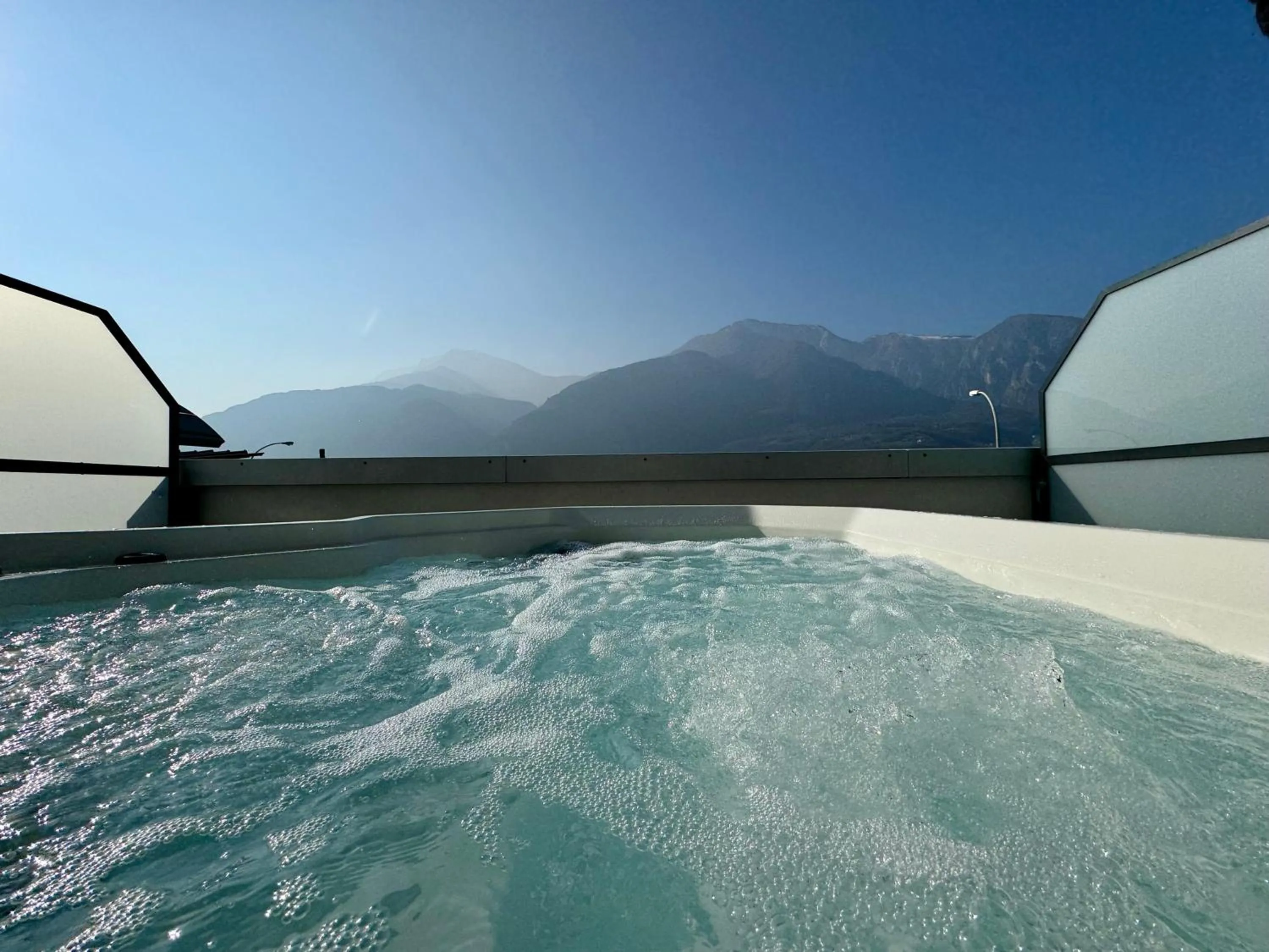 Hot Tub in Best Western Hotel Adige