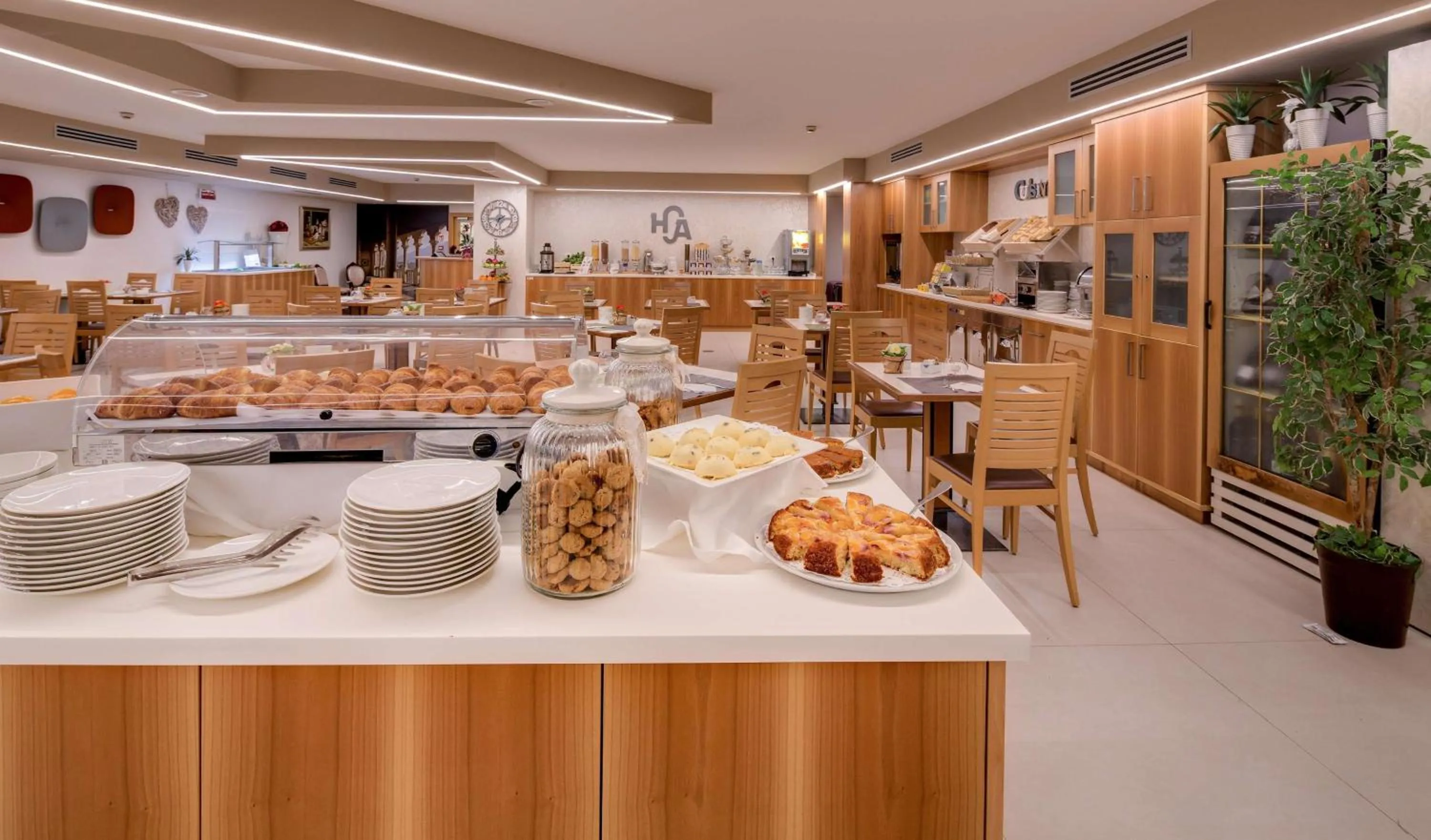 Breakfast in Best Western Hotel Adige