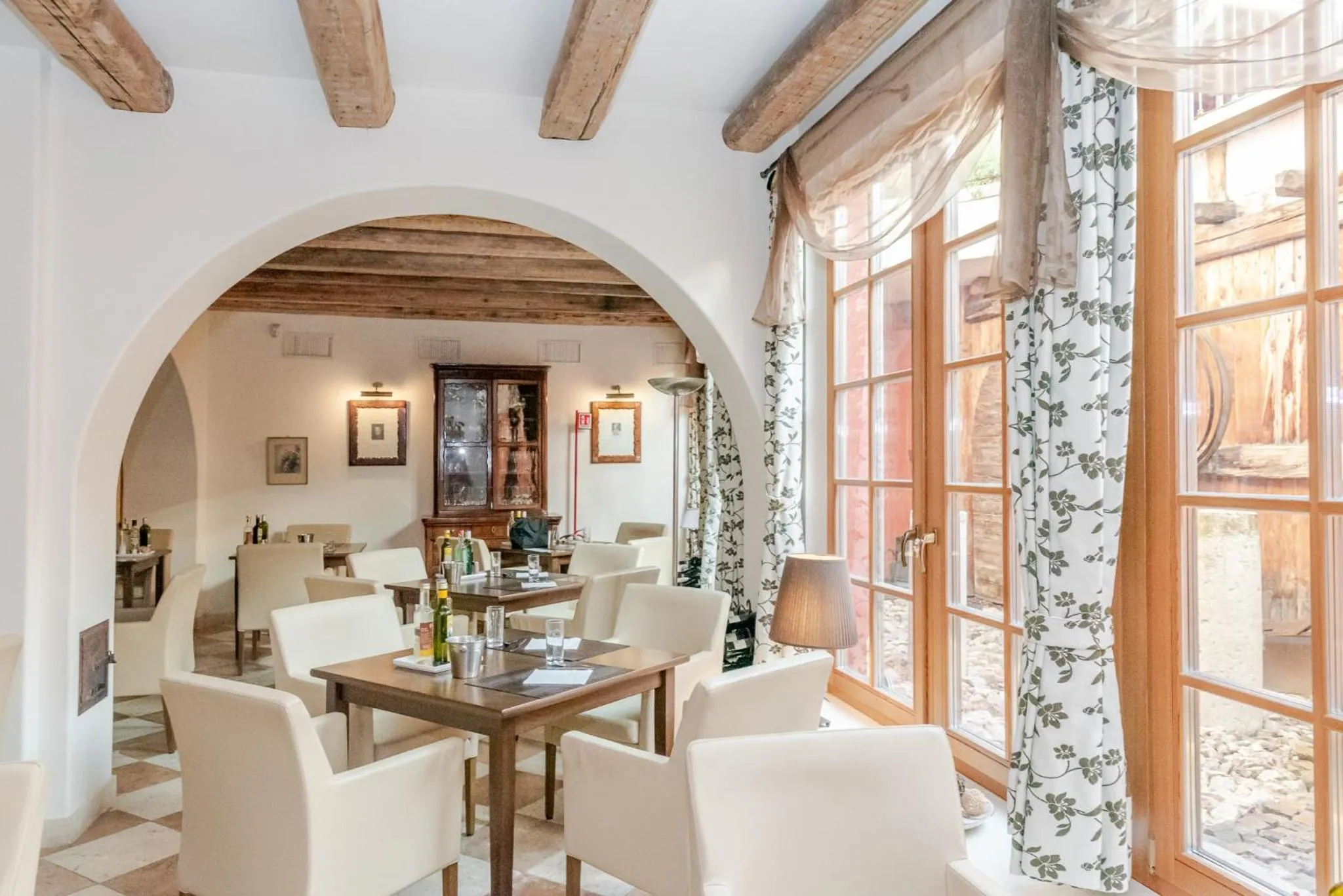 Dinner in Hotel Relais Vecchio Maso