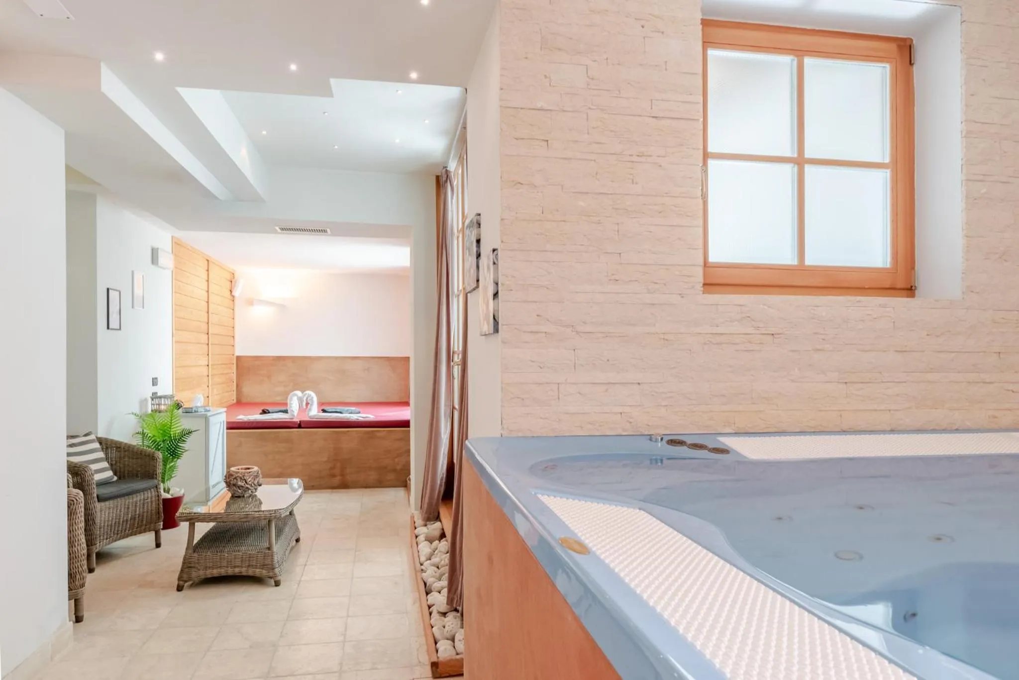 Hot Tub, Bed in Hotel Relais Vecchio Maso