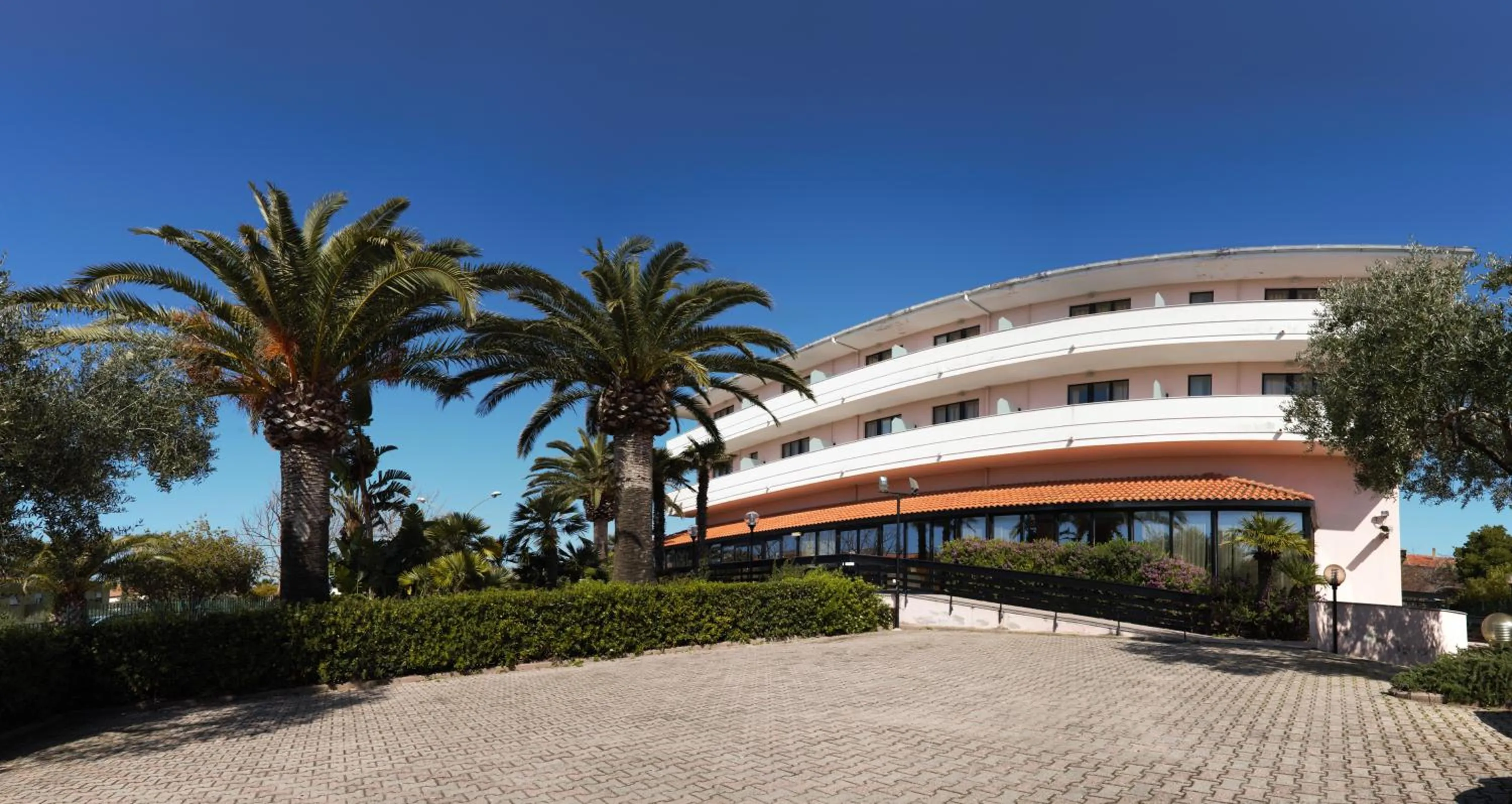 Property building in Green Sporting Club Hotel