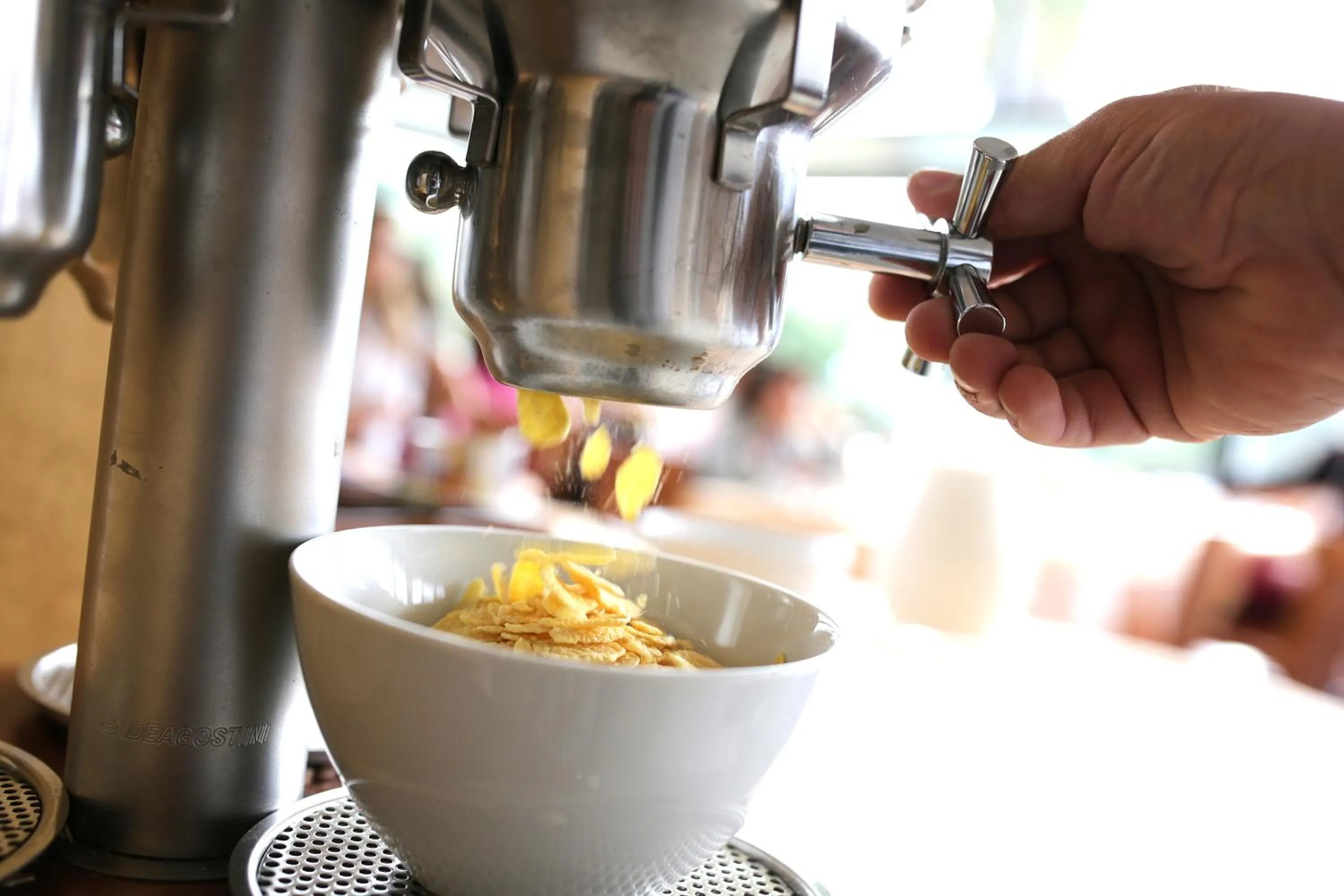 Restaurant/places to eat in Green Sporting Club Hotel