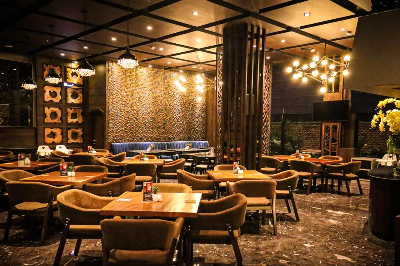 Restaurant/places to eat in SOTIS Hotel Kemang, Jakarta