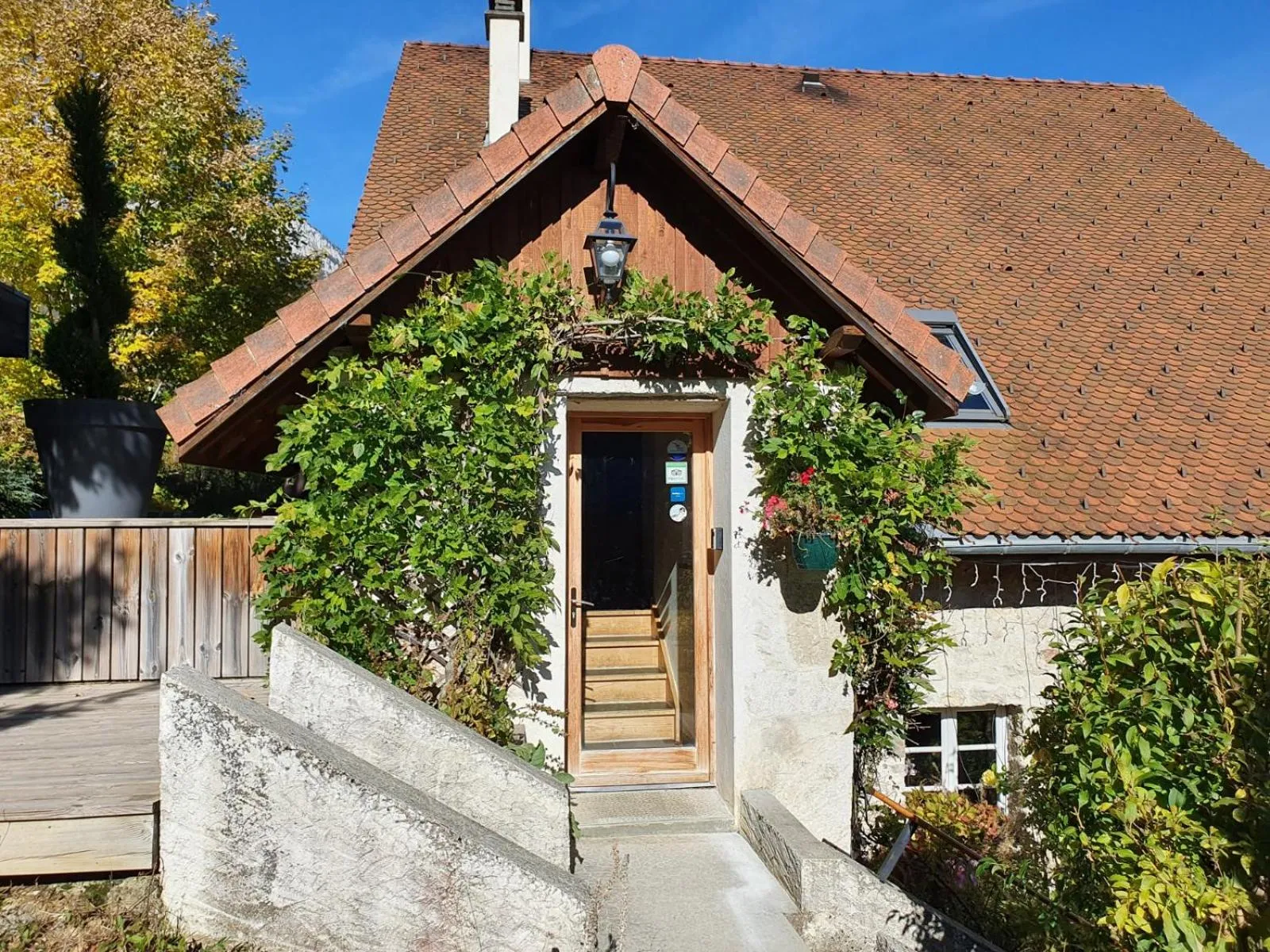 Property building in Le Valombré