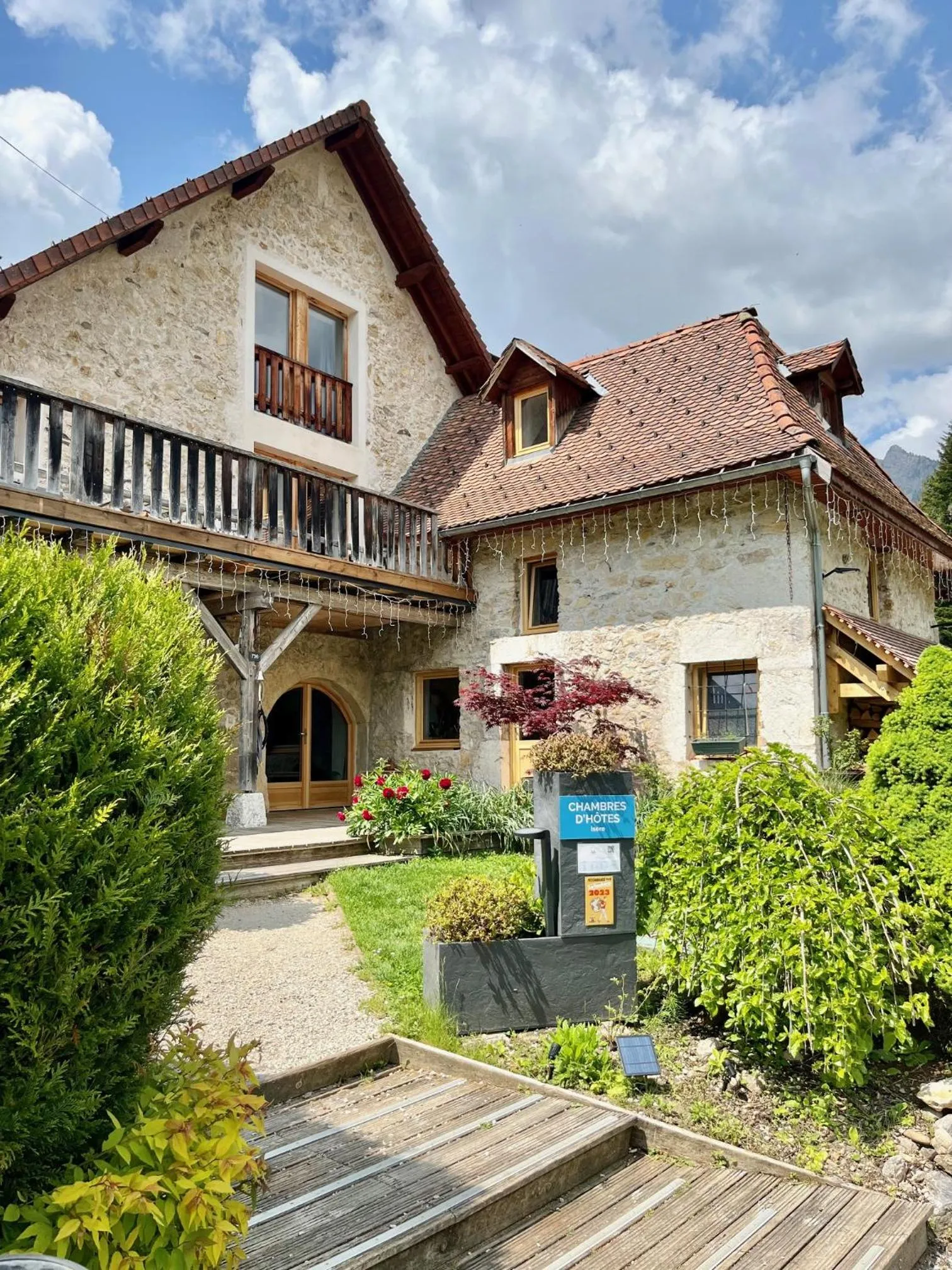 Property building in Le Valombré