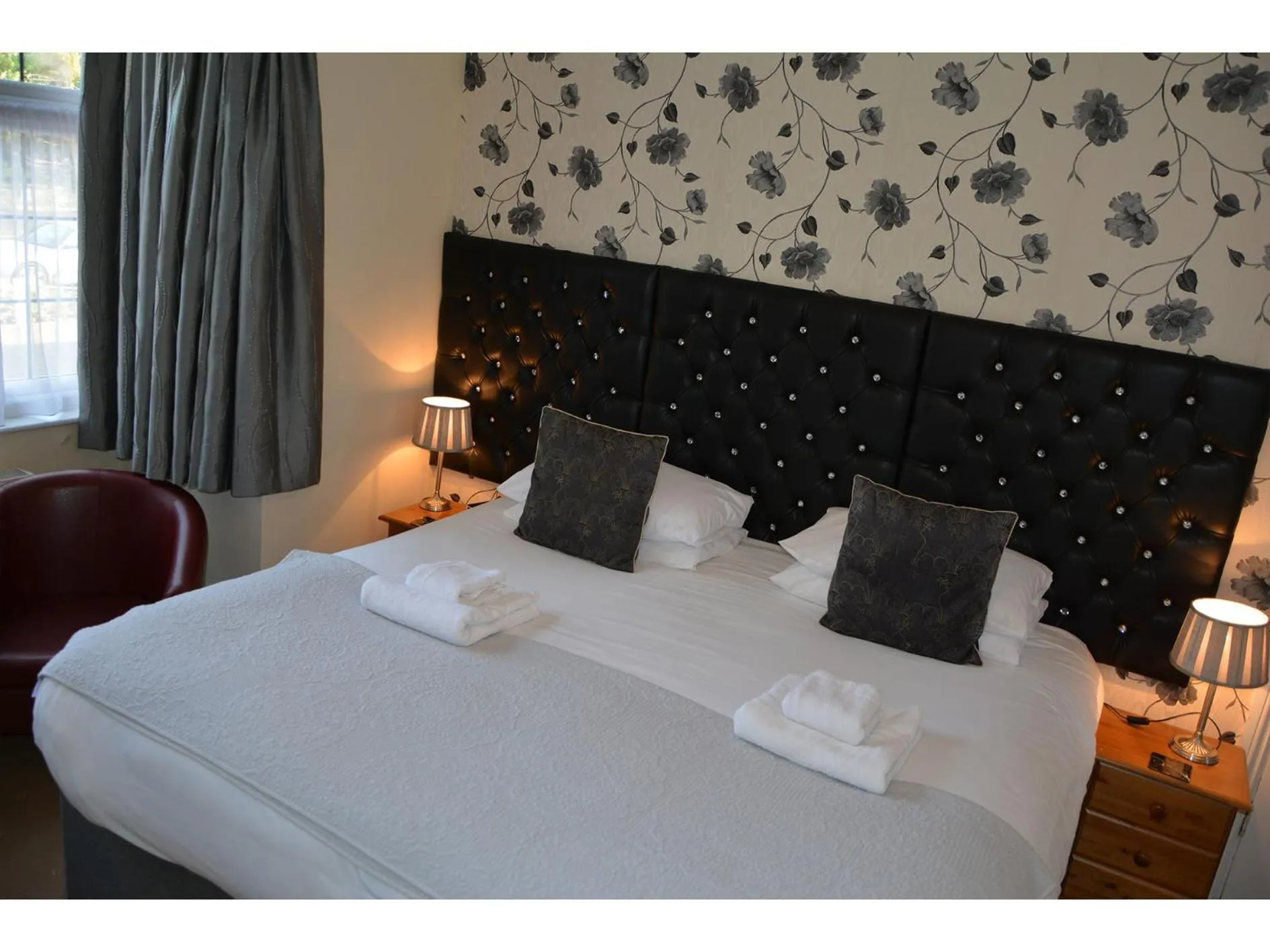 Decorative detail, Bed in Ashlea Guest House