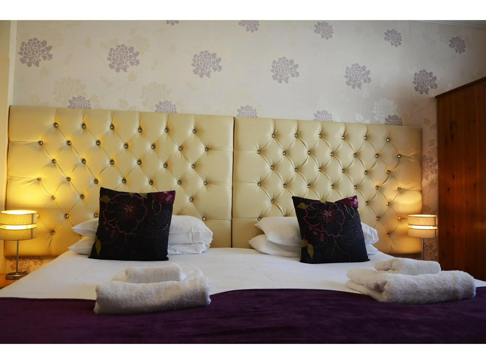 Decorative detail, Bed in Ashlea Guest House