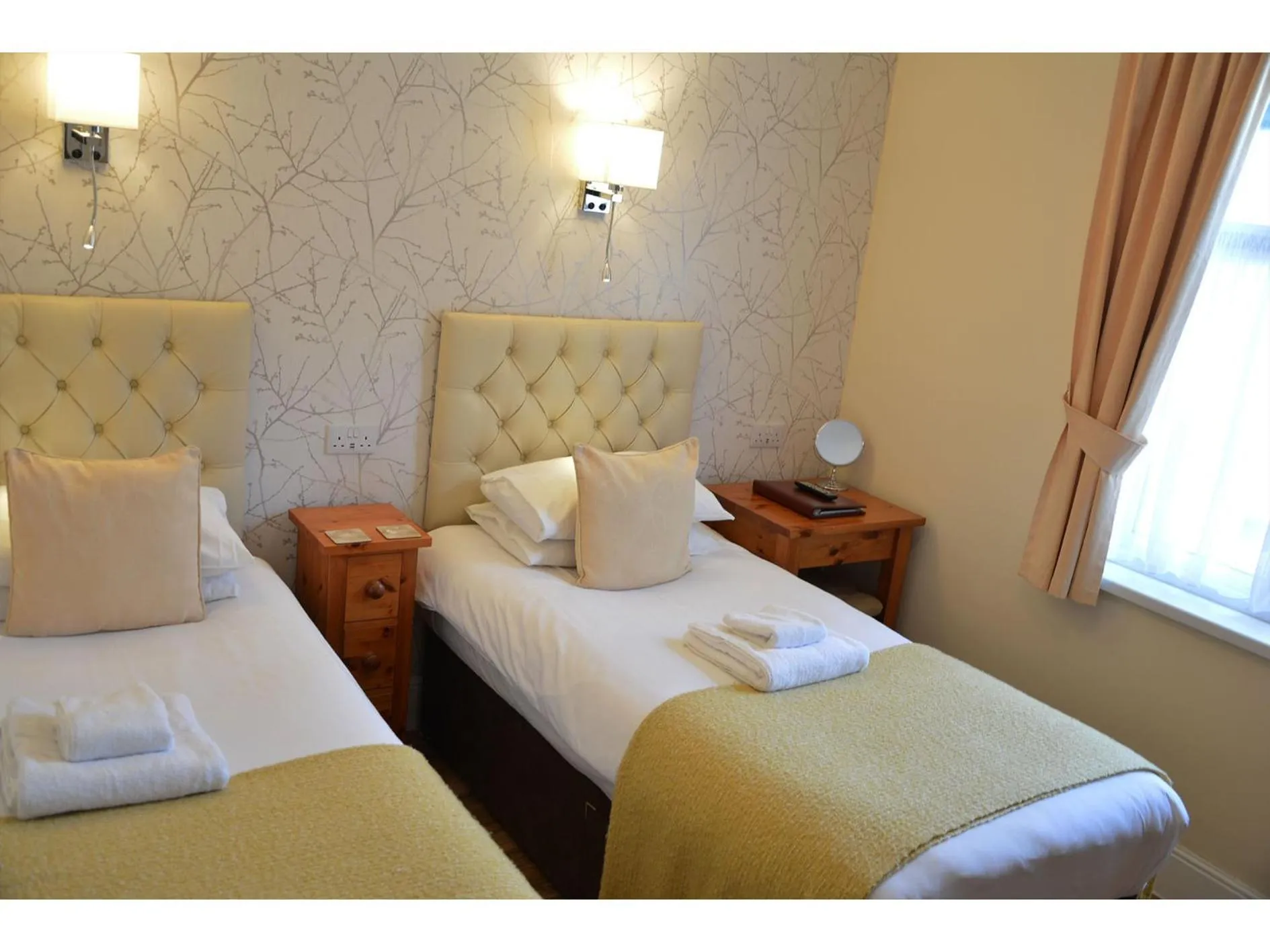 Photo of the whole room, Bed in Ashlea Guest House