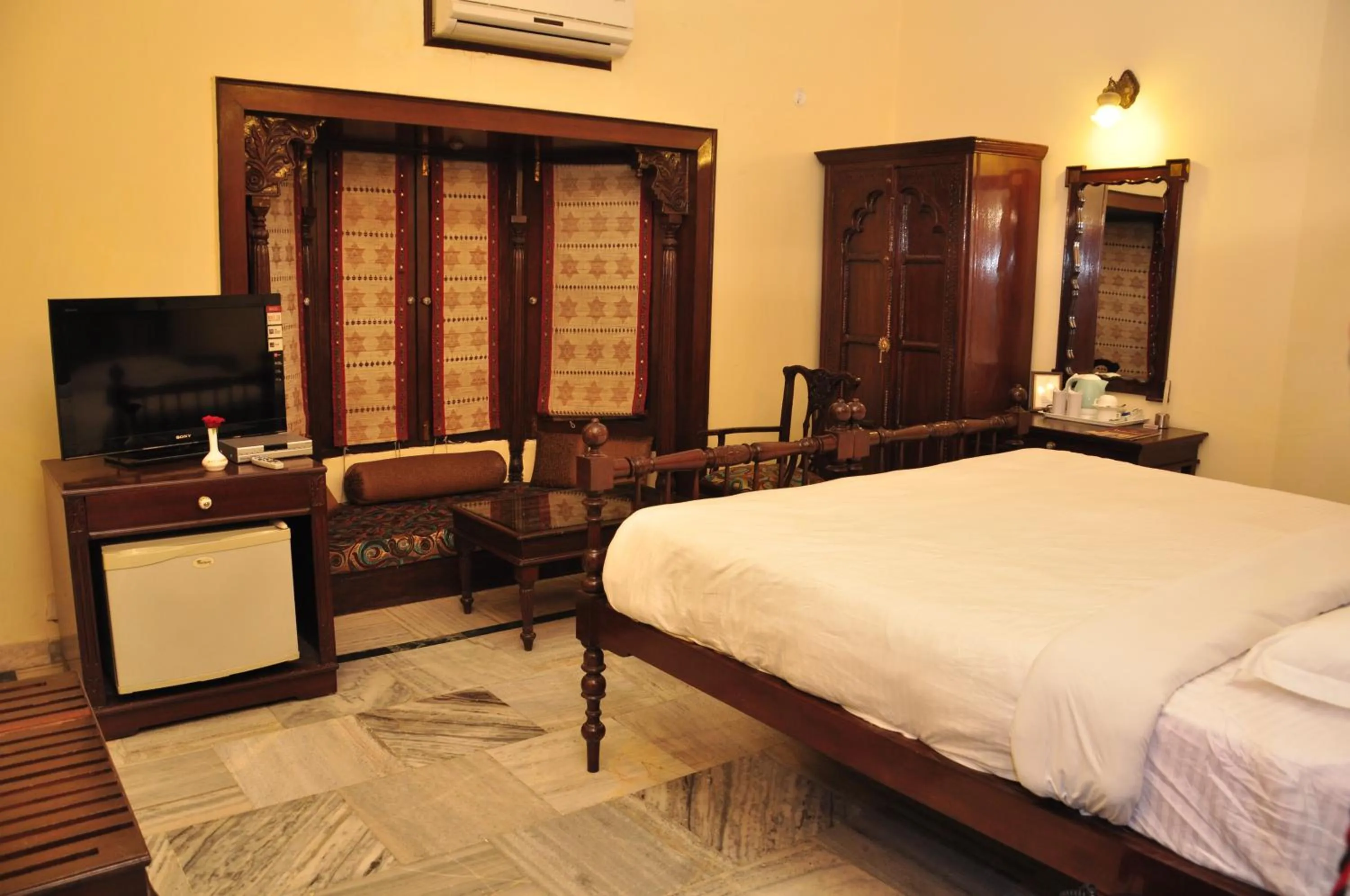 Photo of the whole room in The Fort Ramgarh