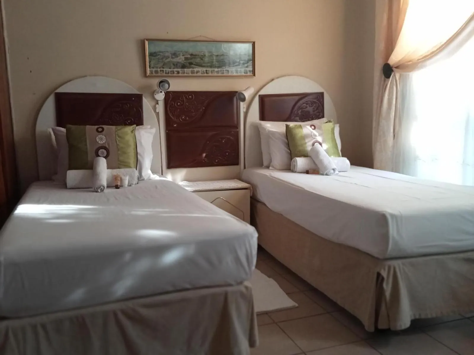 Bed in Diphororo guest house