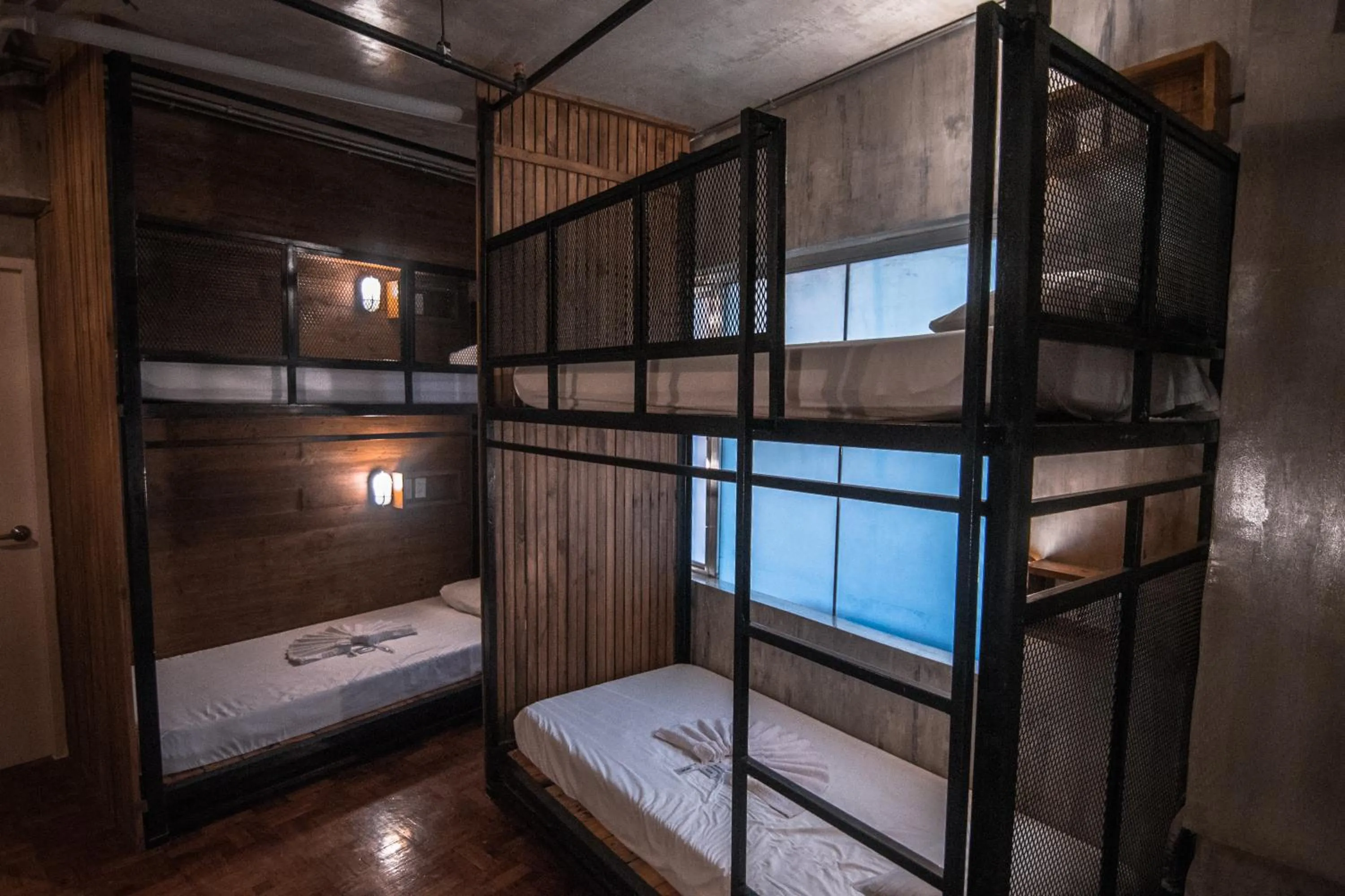 bunk bed, Bed in WHITE BANANA Manila - NEW