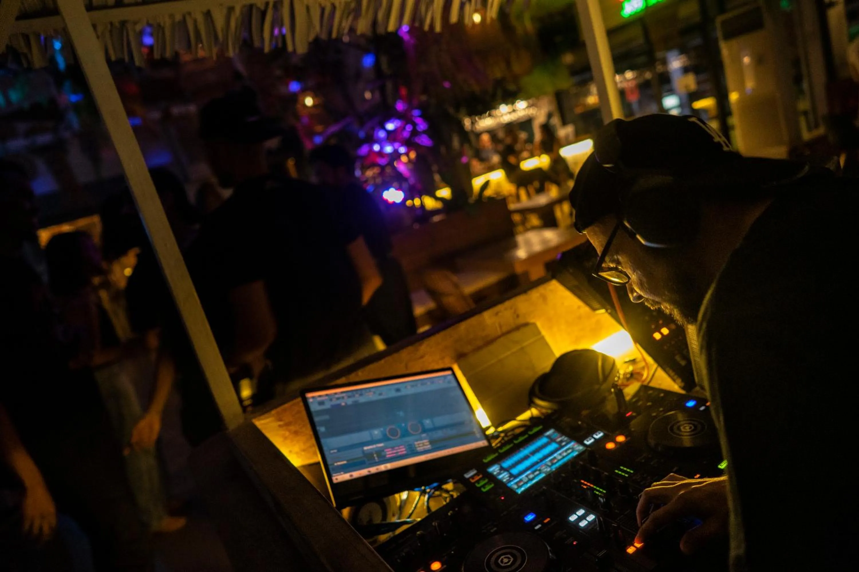 People in WHITE BANANA Manila - NEW