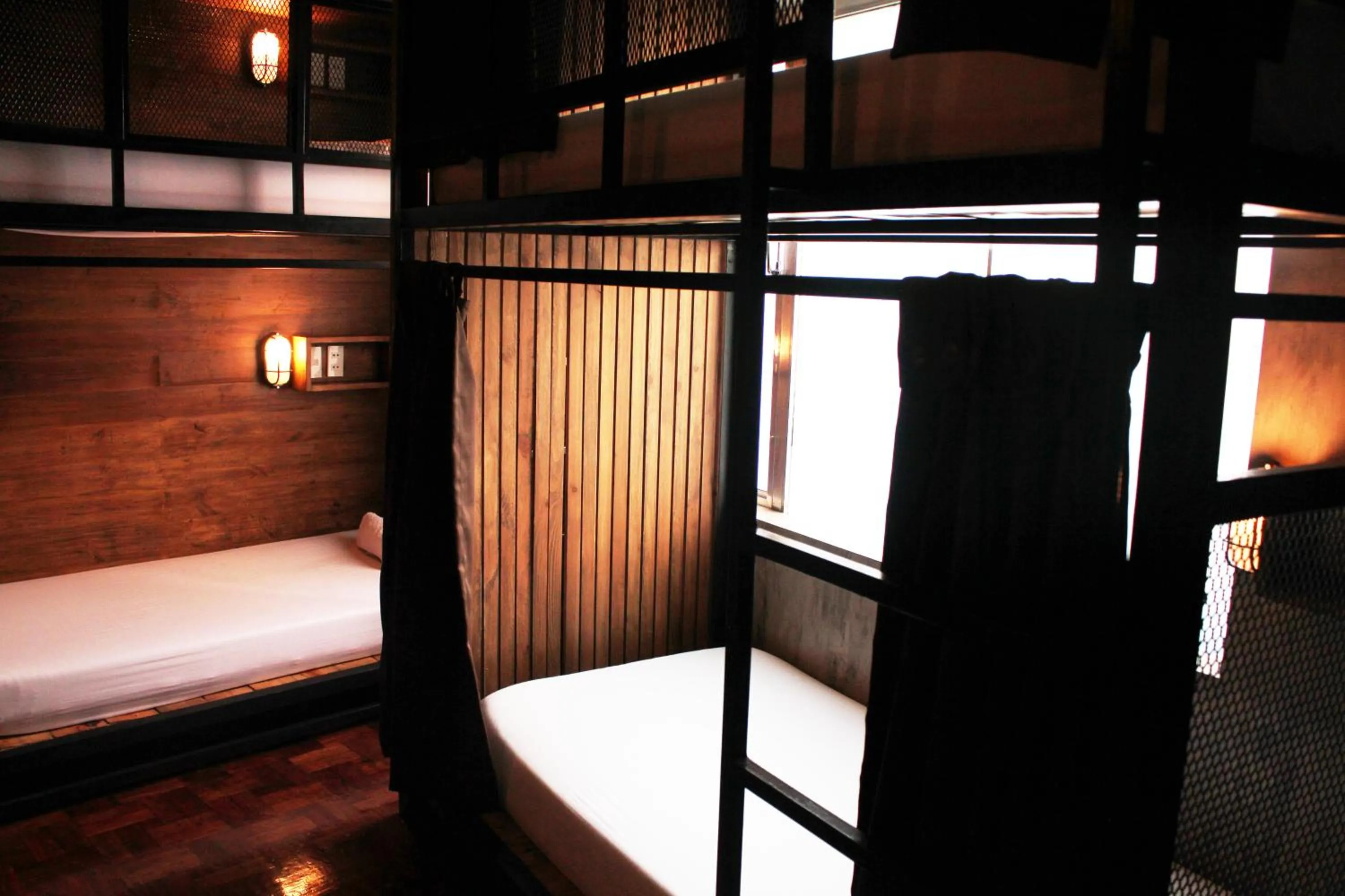 bunk bed, Bed in CONNECTOR Hostel