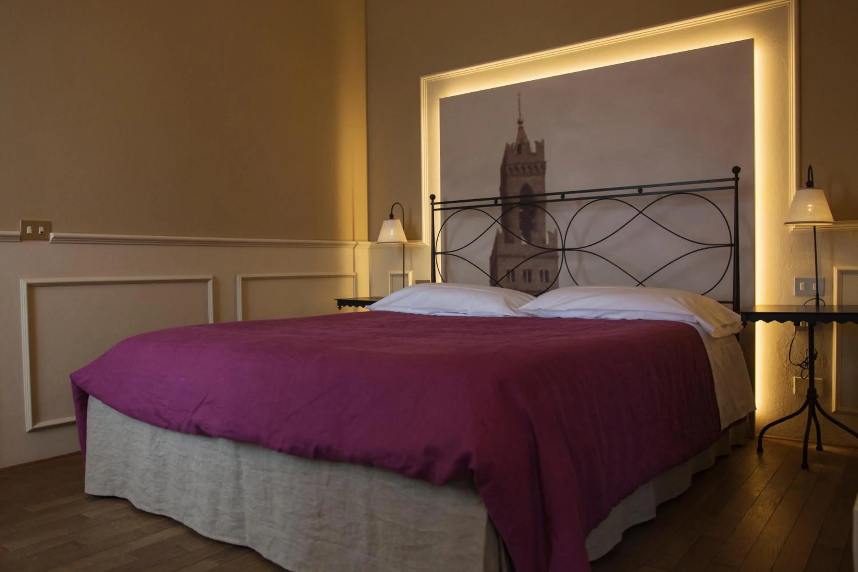 Shower, Bed in Locanda di Pietracupa