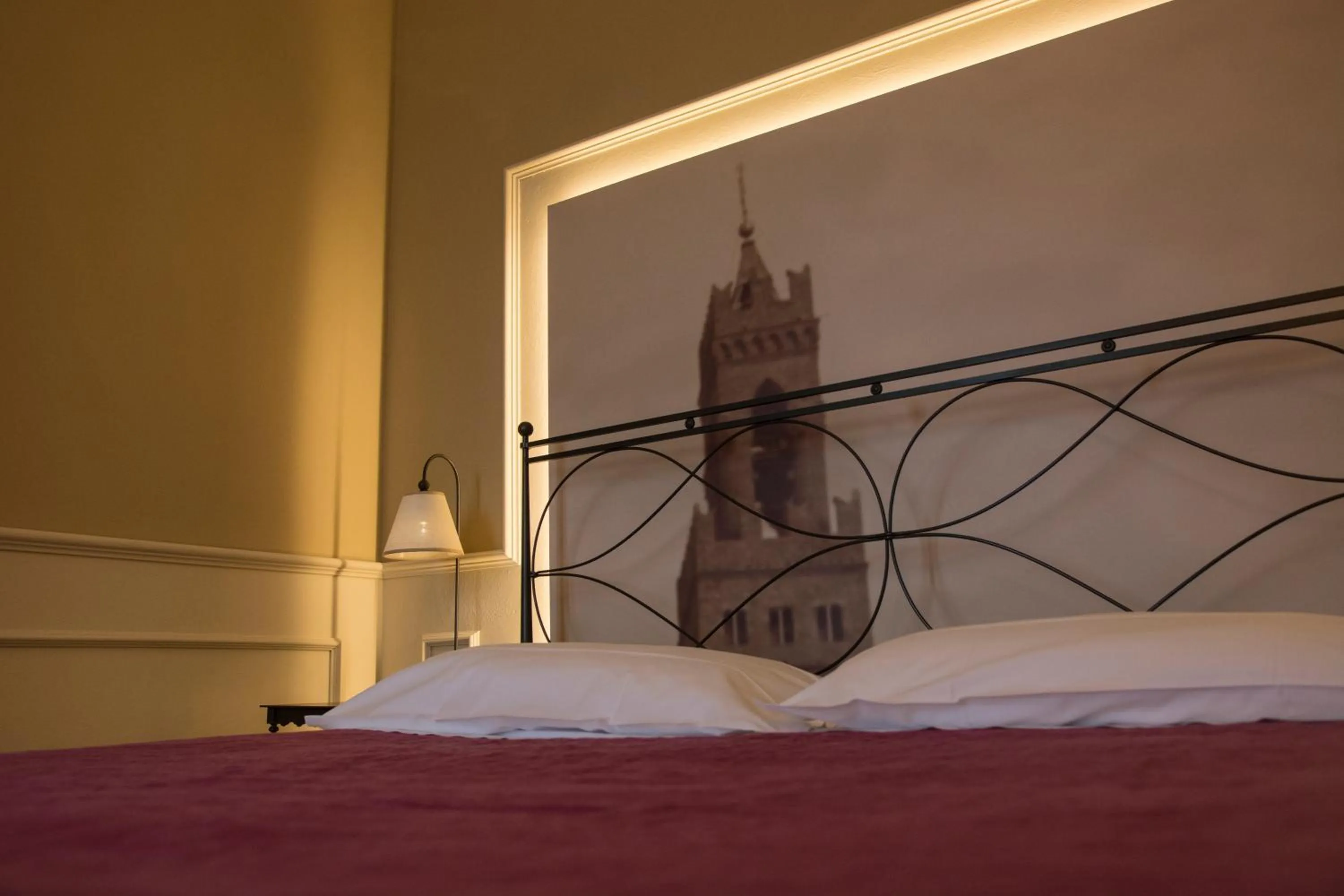 Shower, Bed in Locanda di Pietracupa