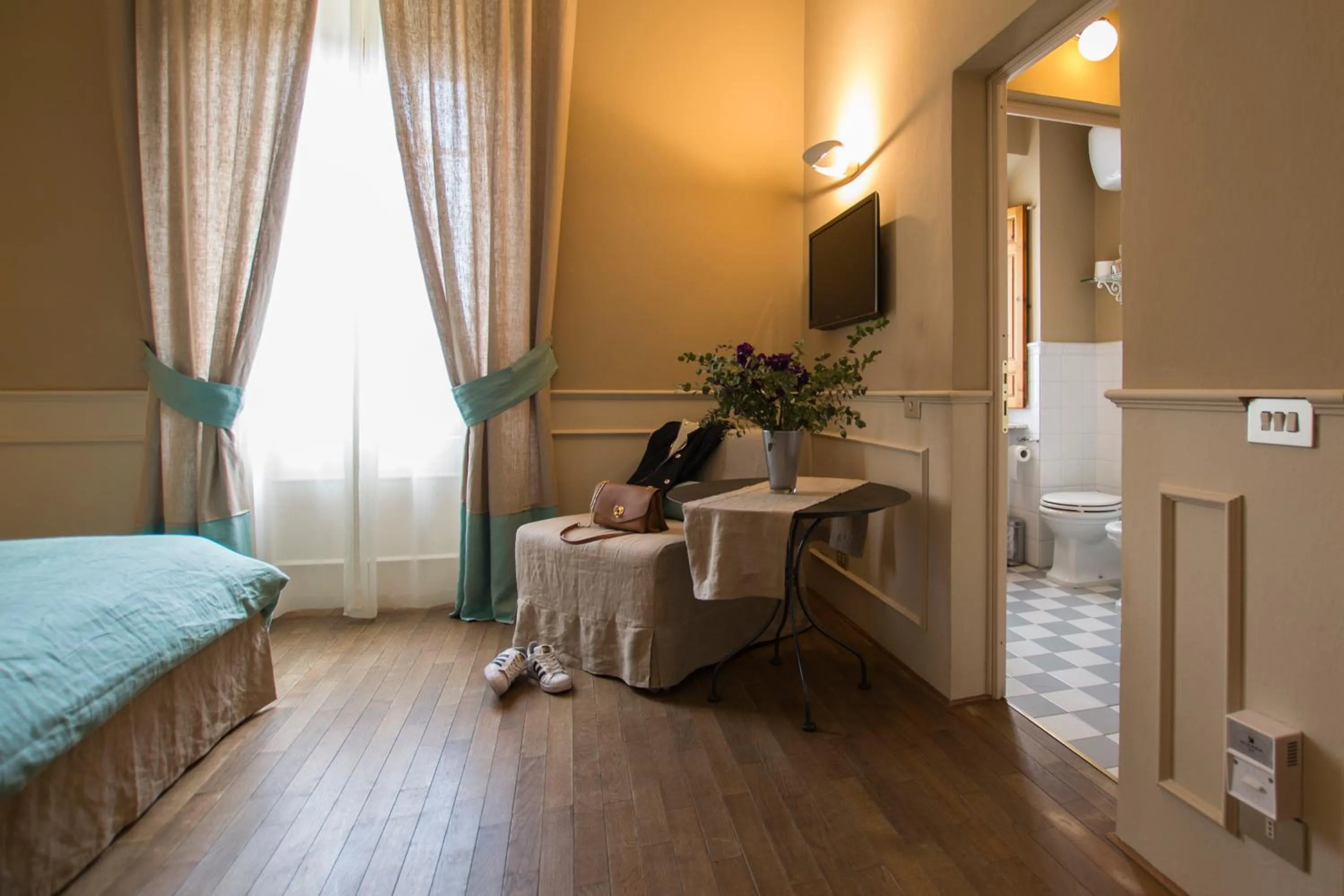 Photo of the whole room, Bed in Locanda di Pietracupa