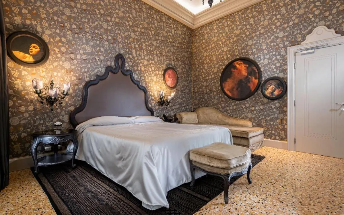 Bed in Hotel Palazzetto Madonna