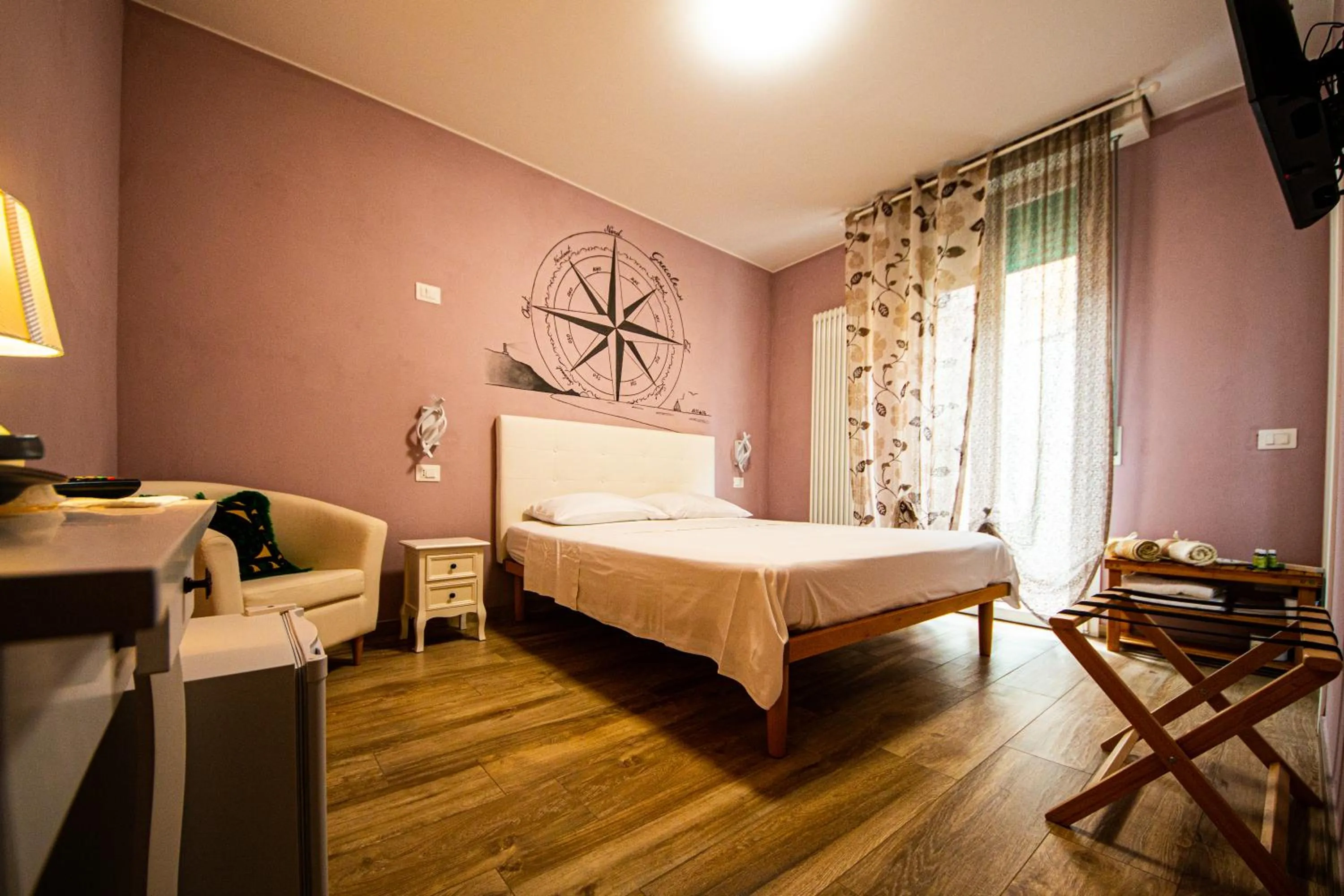 Photo of the whole room, Bed in Sweet Harbour PORTO - Affittacamere