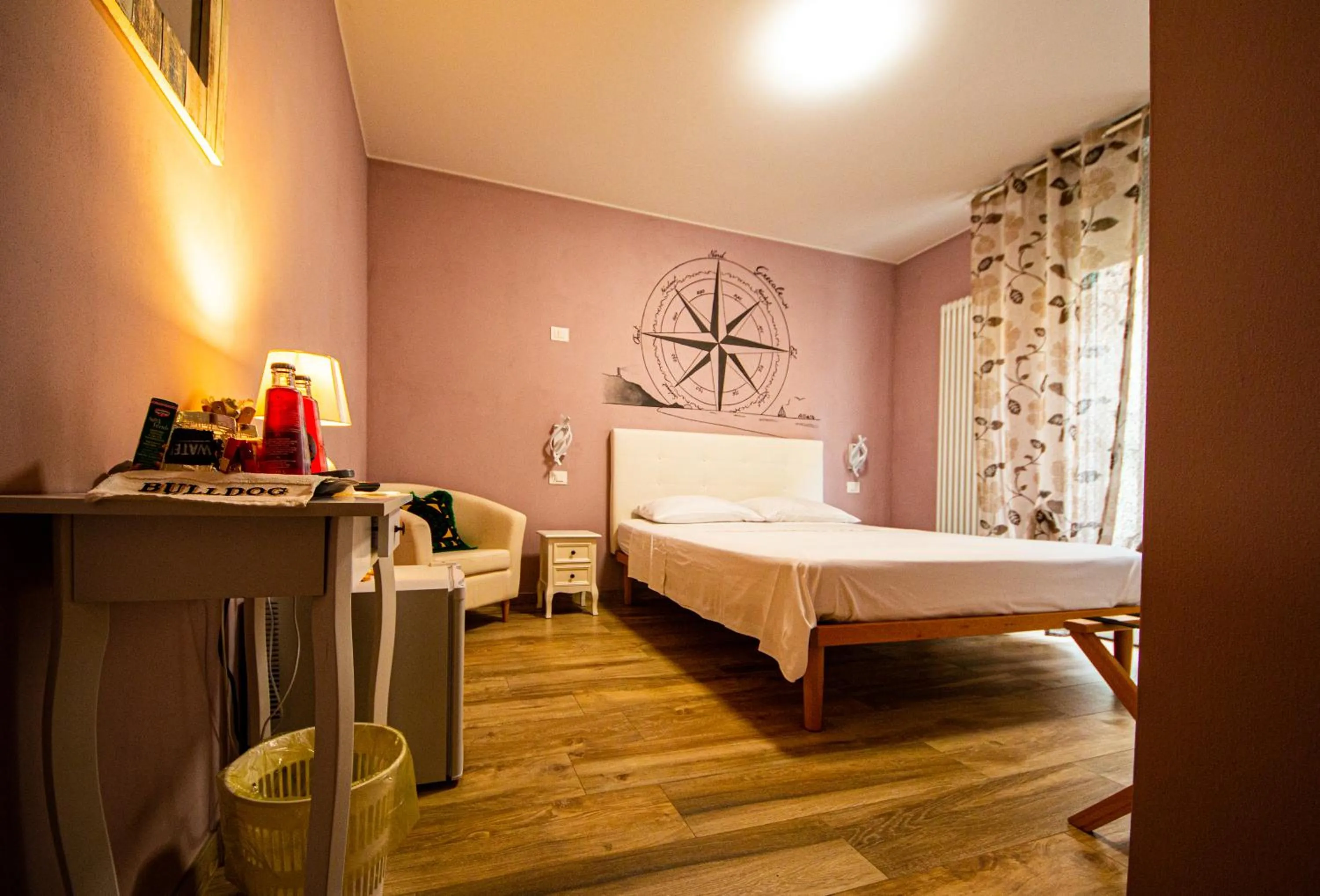 Photo of the whole room, Bed in Sweet Harbour PORTO - Affittacamere