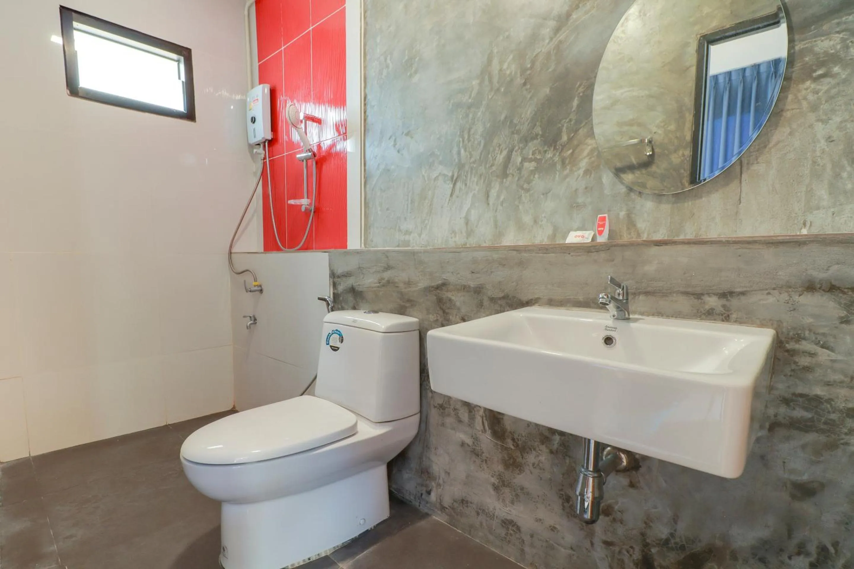 Bathroom in Ban Suan Lung Mike