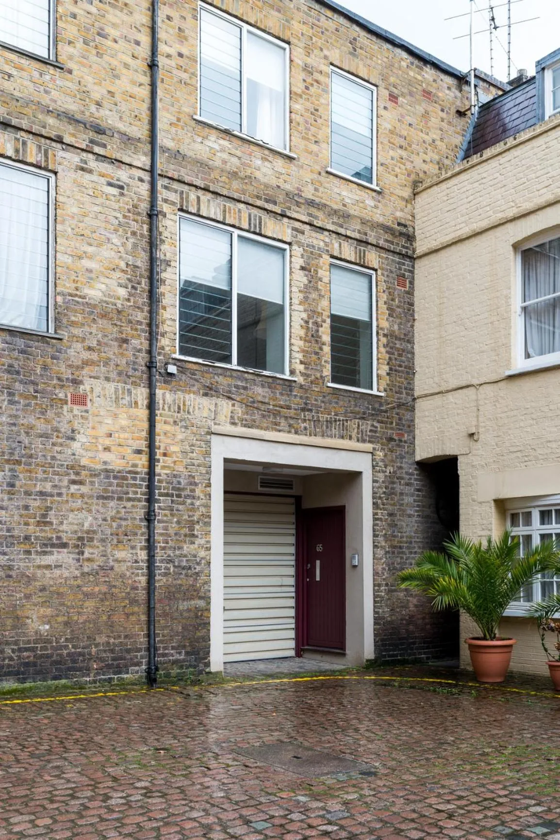 Property building in Princes Gate Mews