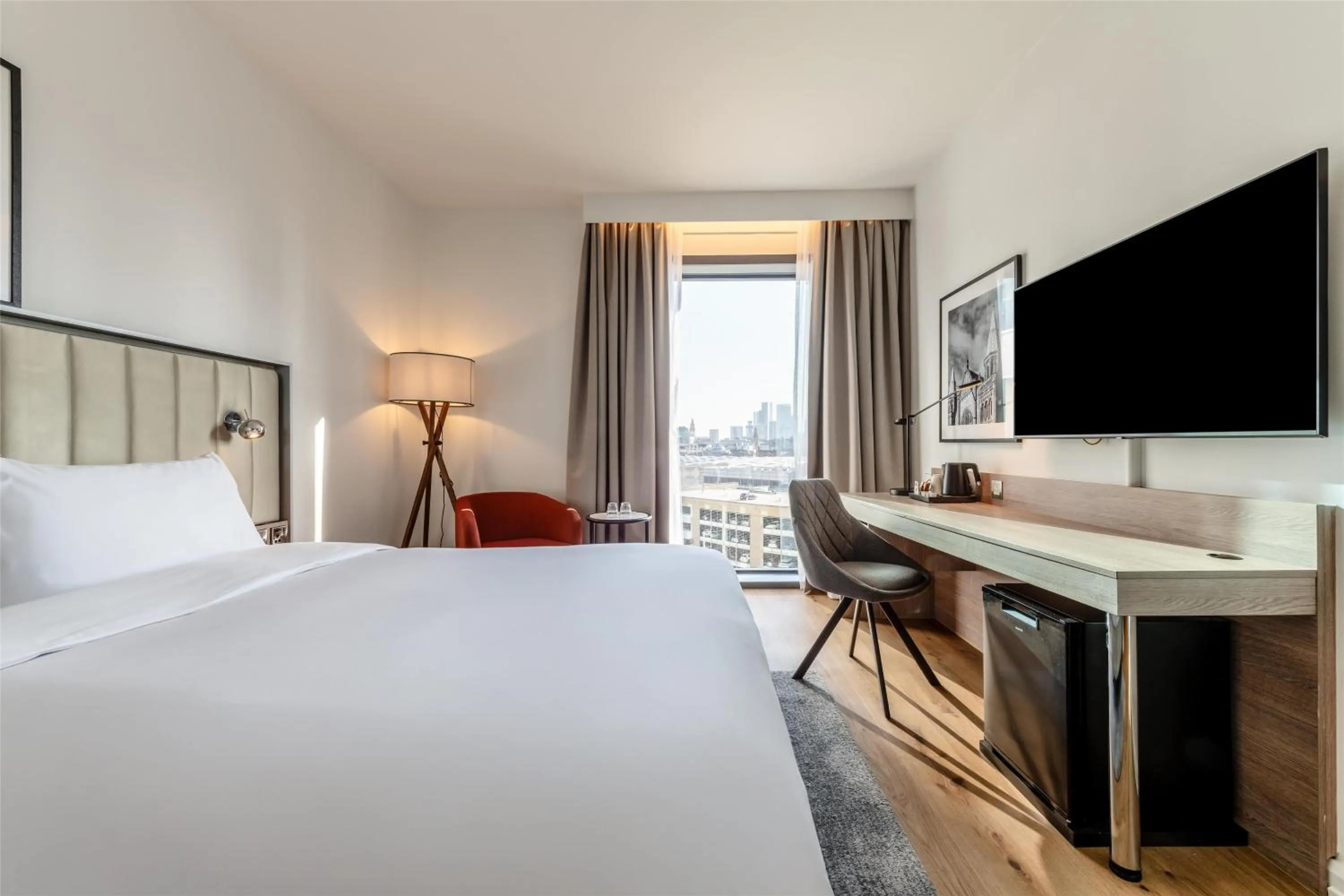 Bedroom, Bed in Radisson Hotel Manchester City Centre, A Verified Net Zero Hotel