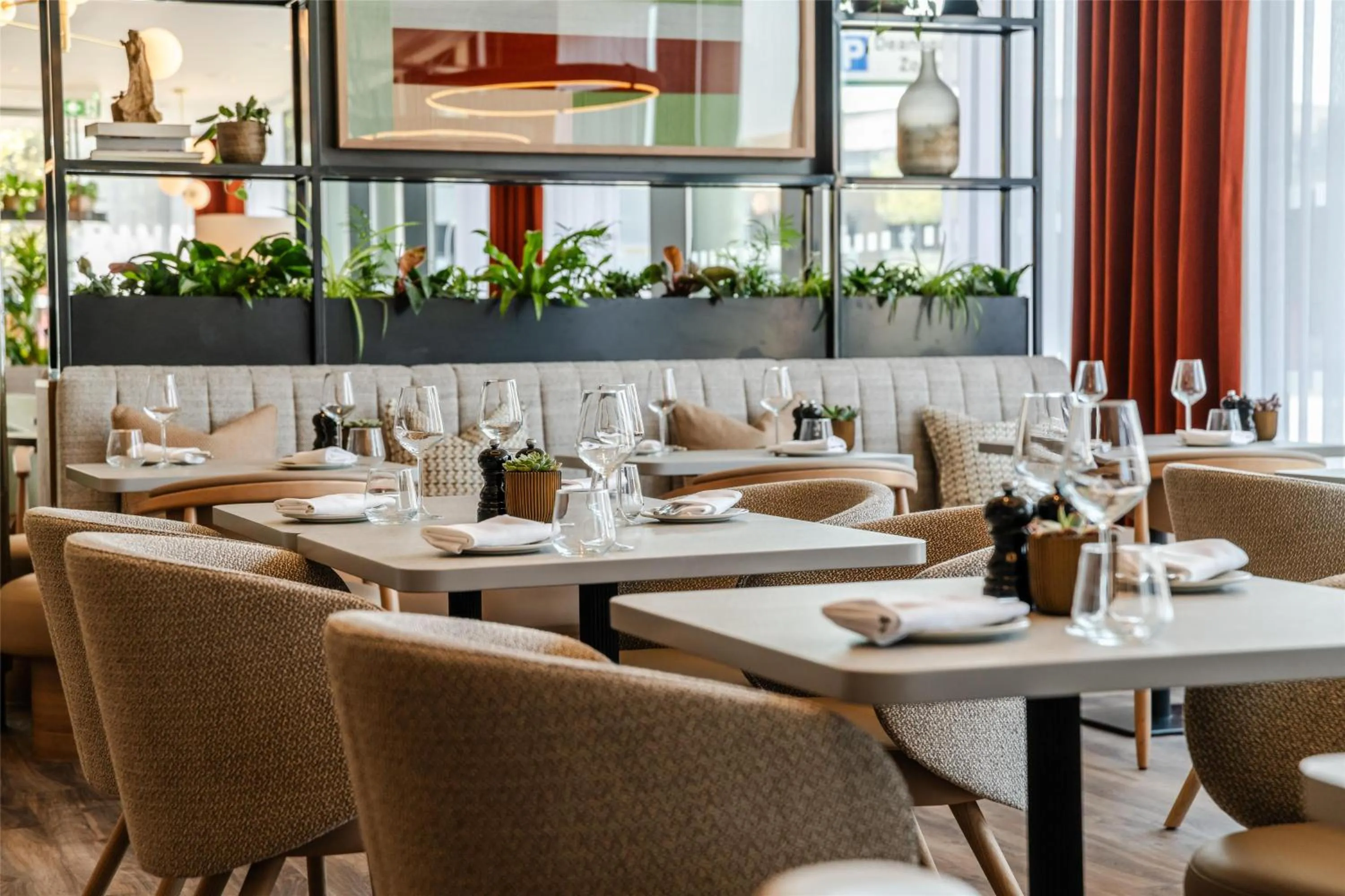 Restaurant/places to eat in Radisson Hotel Manchester City Centre, A Verified Net Zero Hotel