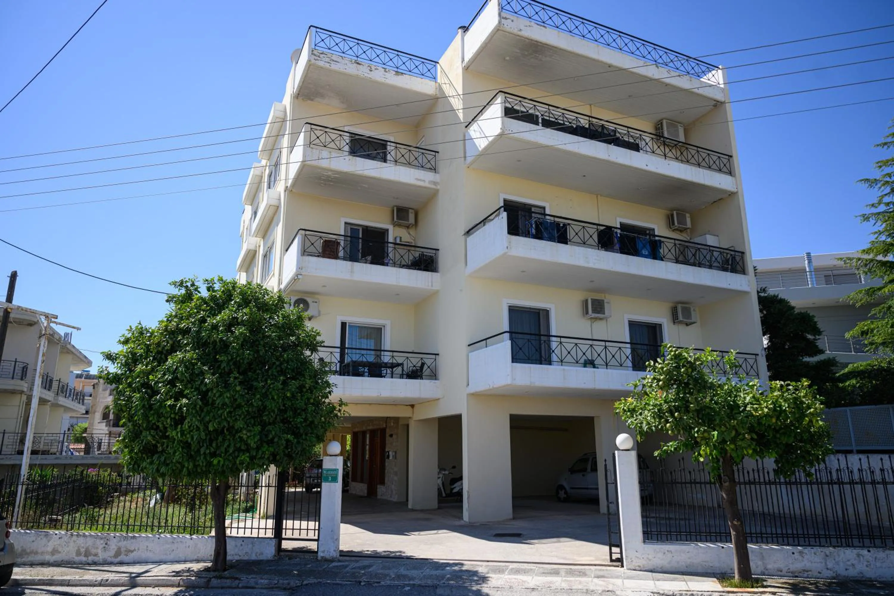 Property building in Alexander Apartments Airport