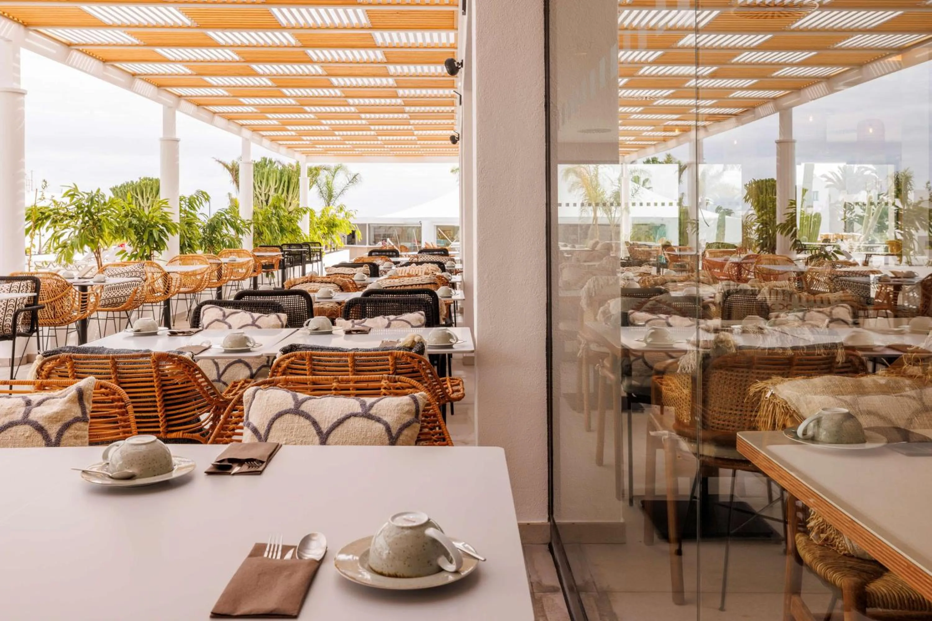 Restaurant/places to eat in Radisson Blu Resort, Lanzarote Adults Only